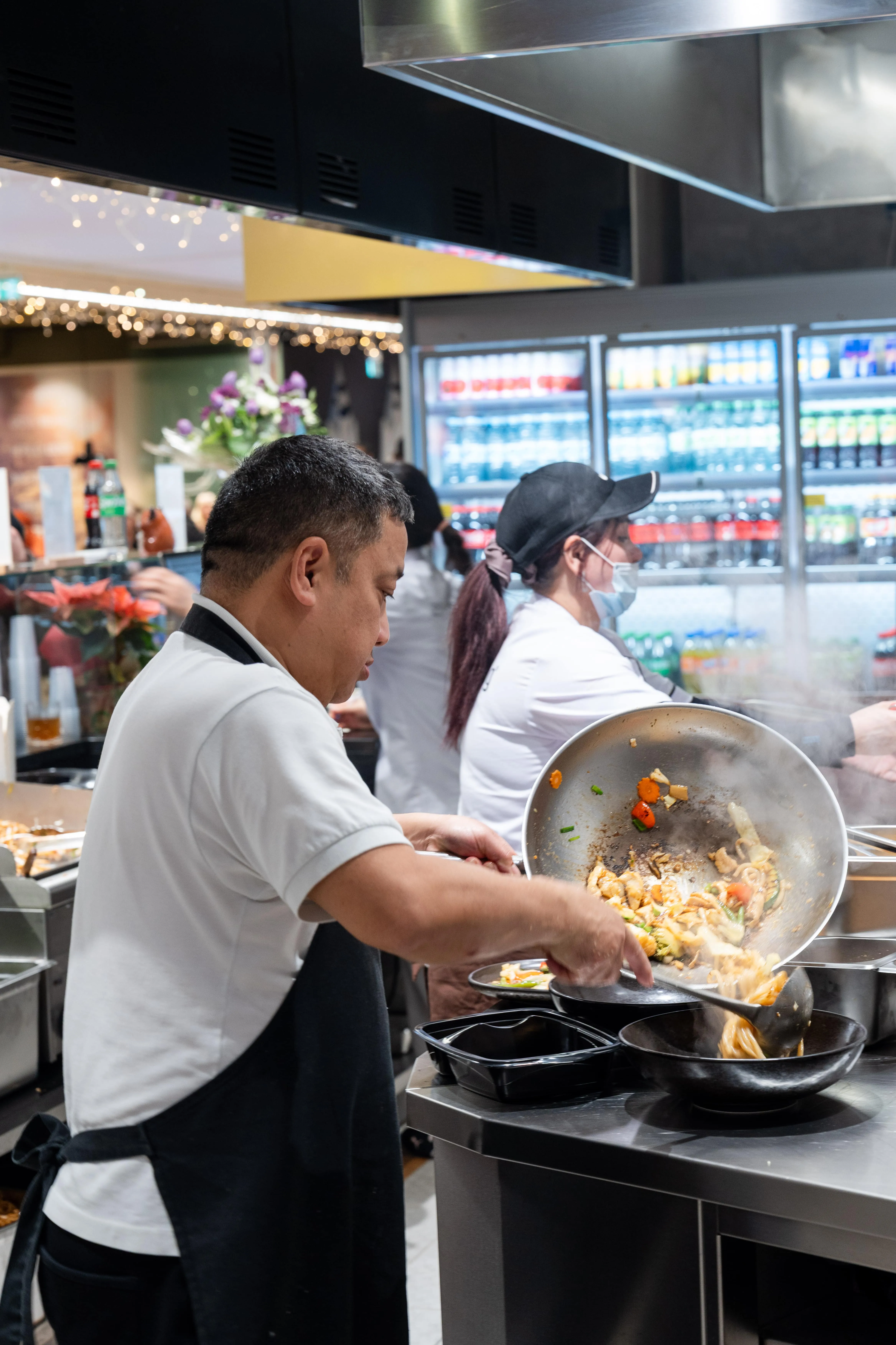 asiahung Mitarbeiter