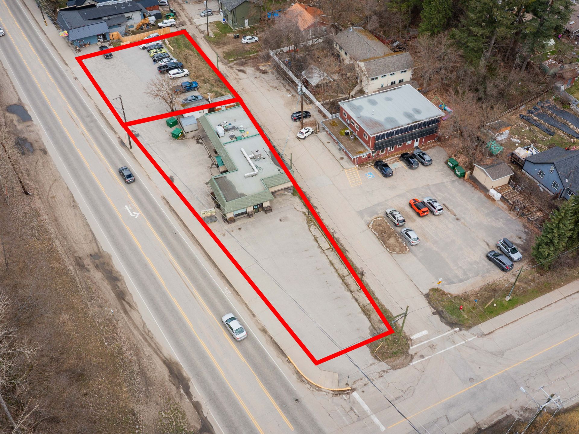 755-789 Columbia Avenue, Castlegar BC