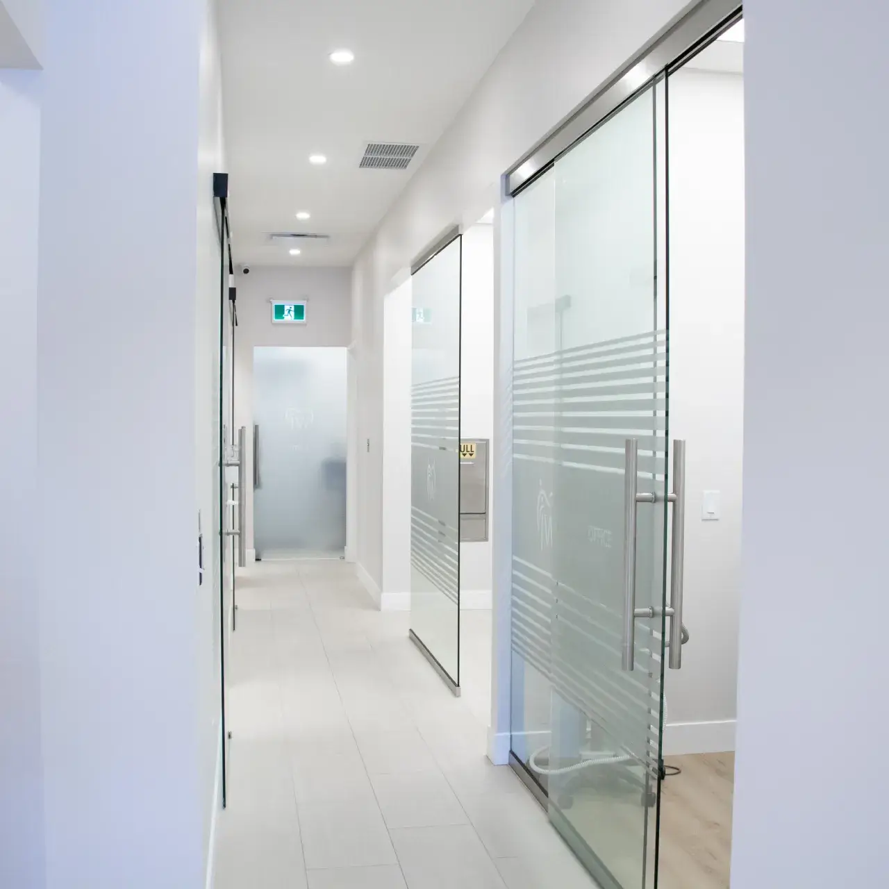 Dental Clinic Room of JW Family Dentistry in Burlington, ON