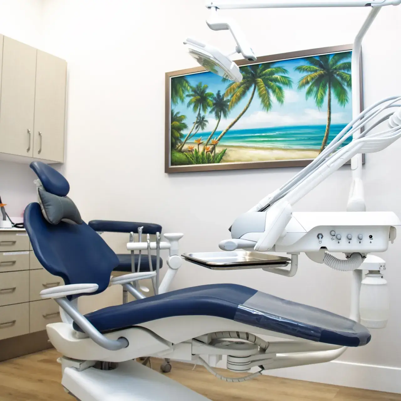 Dental Clinic Room of JW Family Dentistry in Burlington, ON