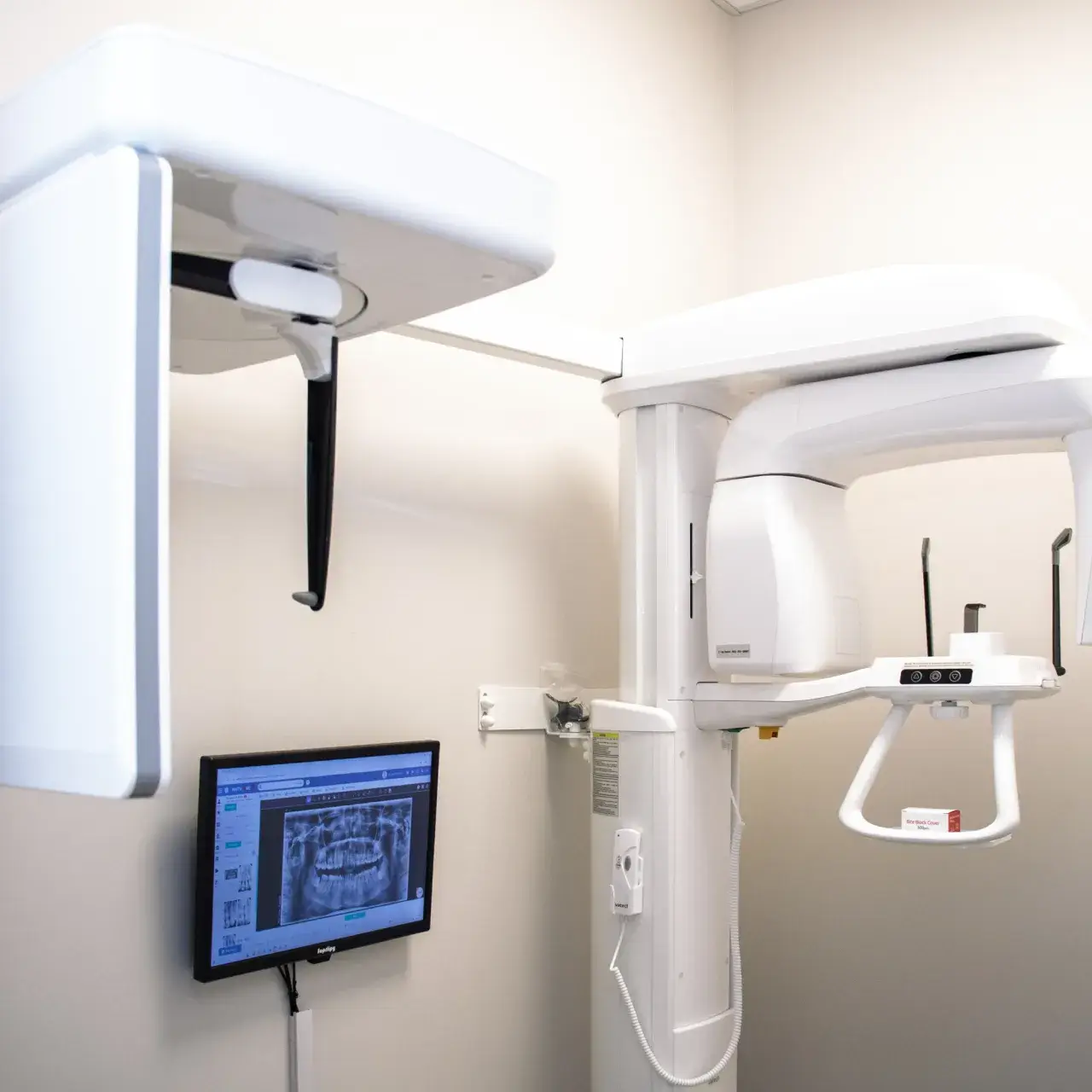 Dental Clinic Room of JW Family Dentistry in Burlington, ON
