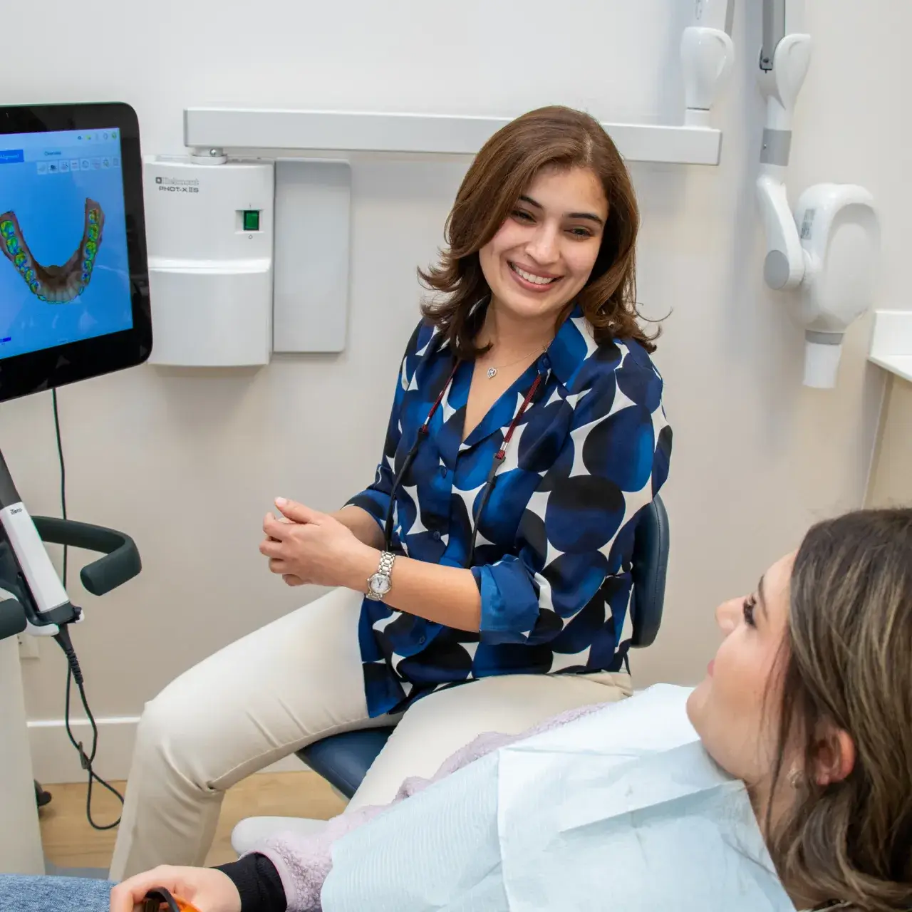 Interactive Photo of JW Family Dentistry in Burlington, ON