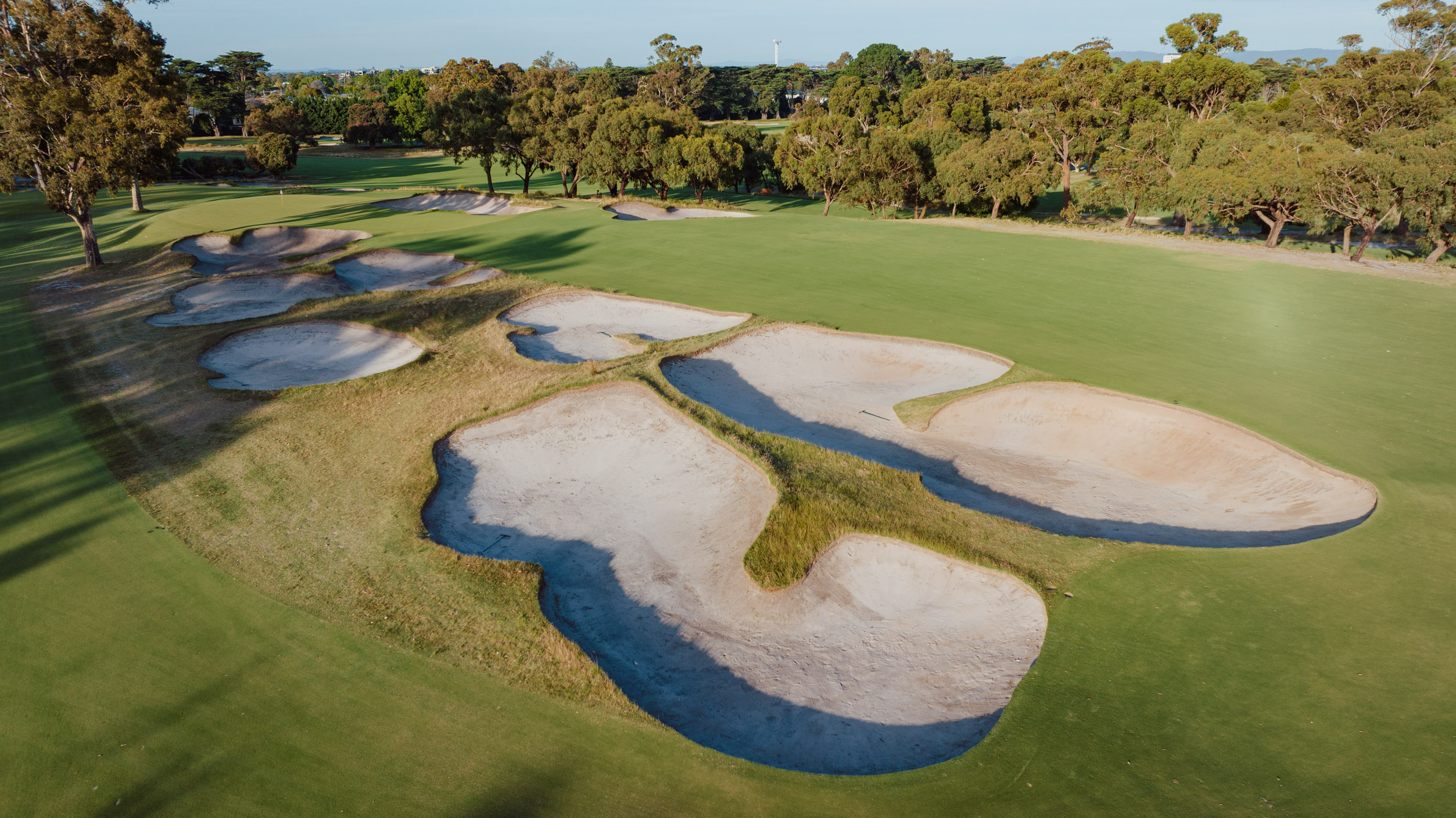 Great Golf Holes: Playing One of Australia’s Great Short Par 4s with Geoff Ogilvy