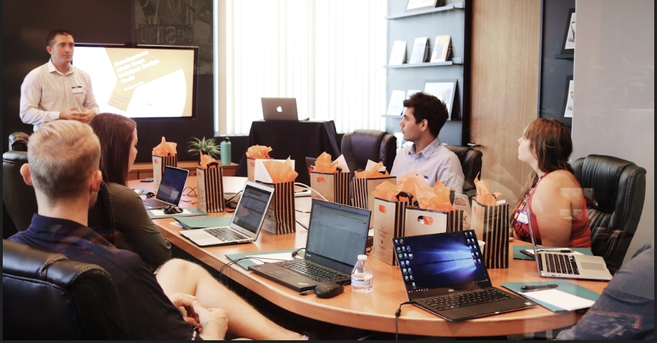 Business Coaching for Startups: Business Coach vs. CEO Coach