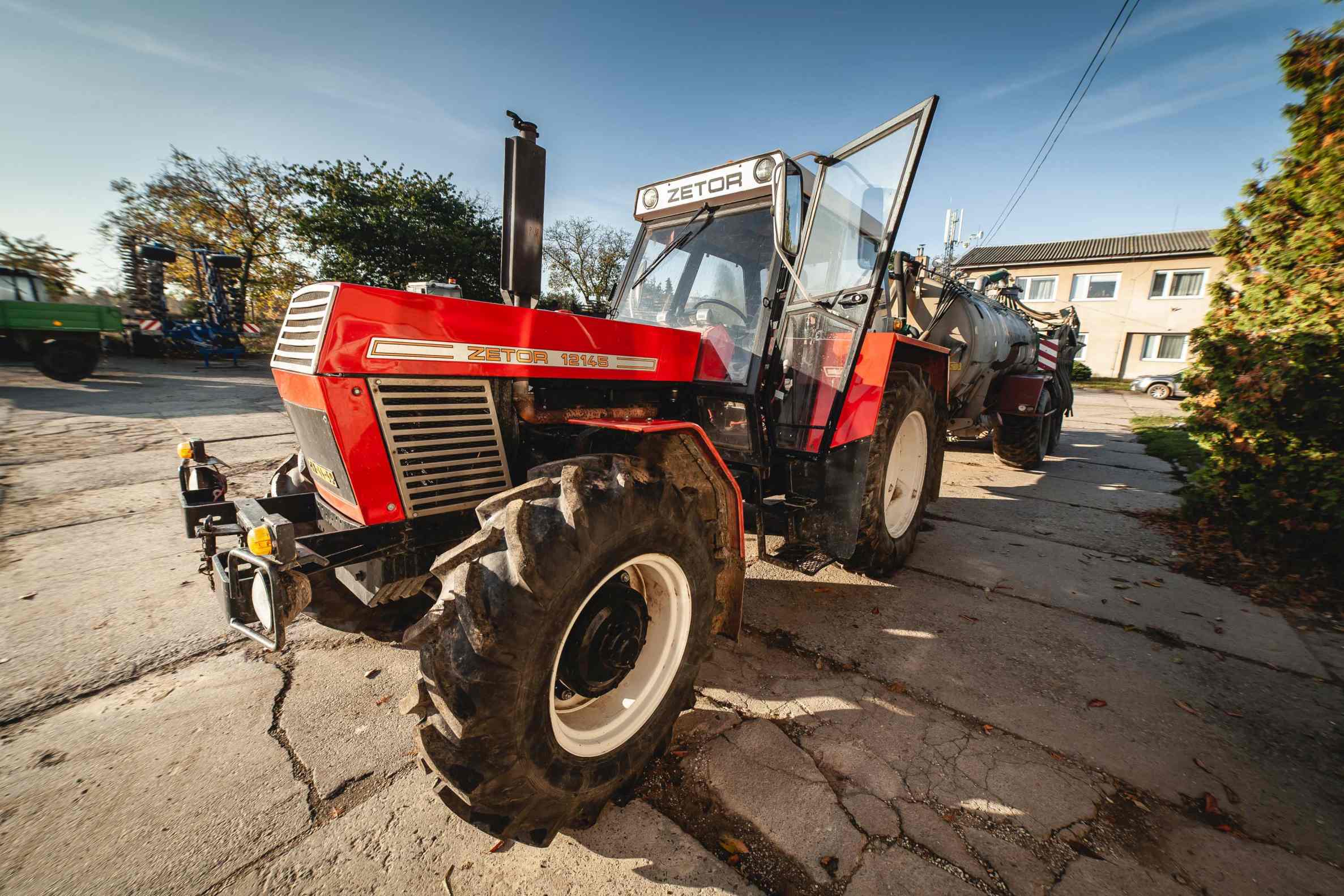 Zemědělská technika – Zemědělské družstvo Úmonín