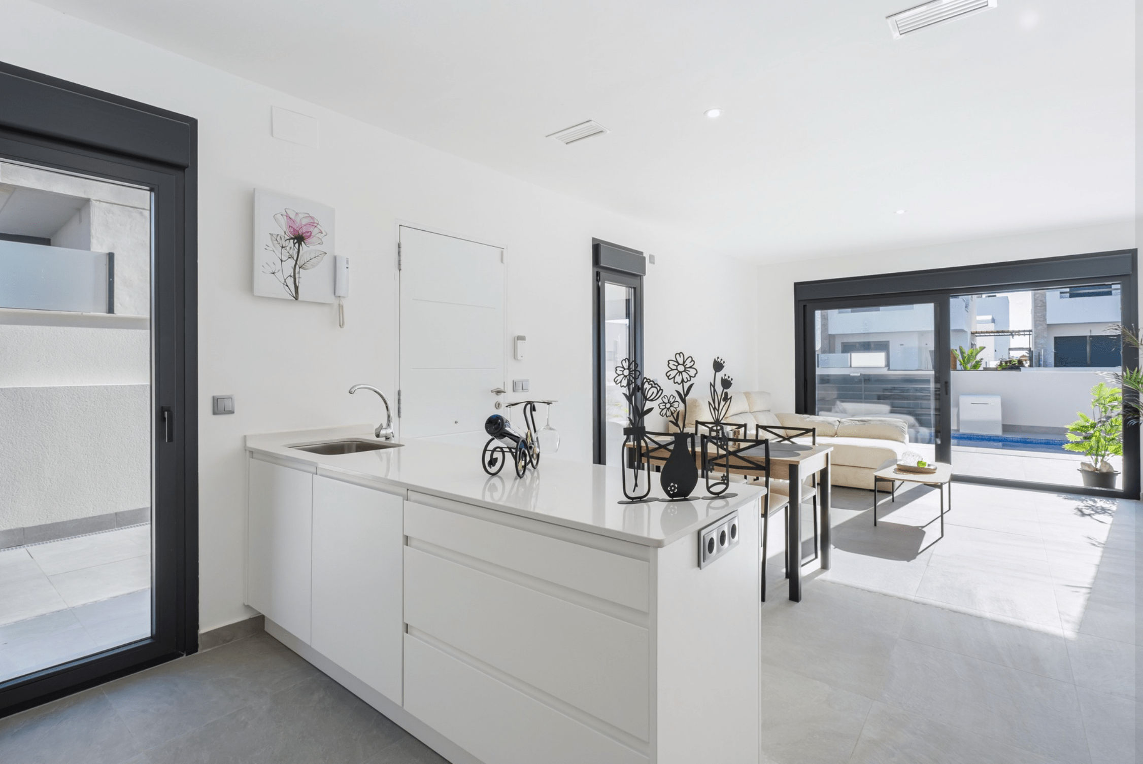 სახლი შეკვეთილში