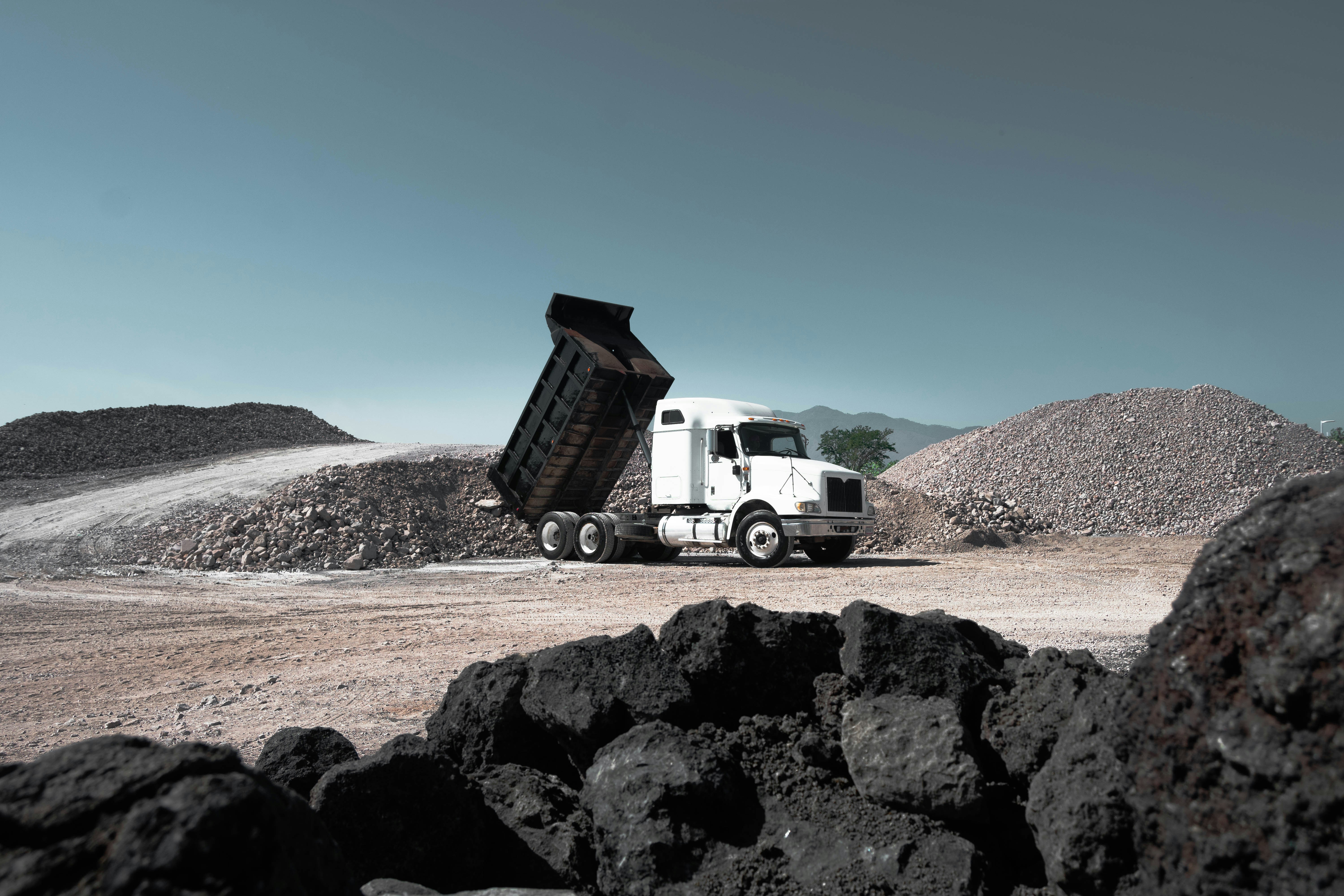 Rugged Weighing Systems for Dust, Vibration & Heavy Traffic