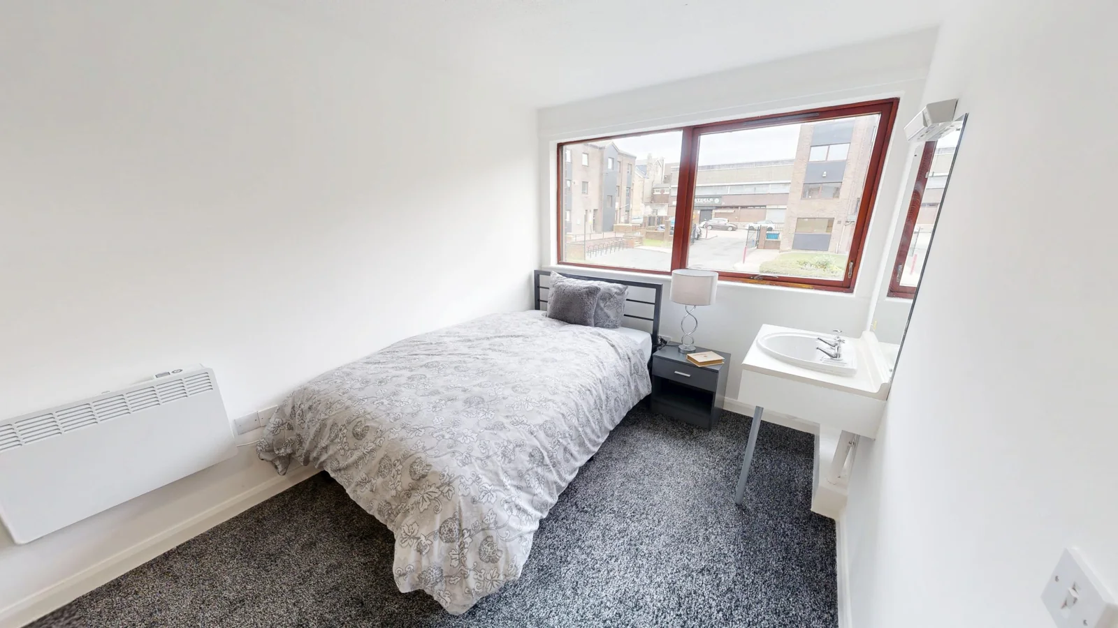 3 Bed Apartment at Clanny House — room photograph