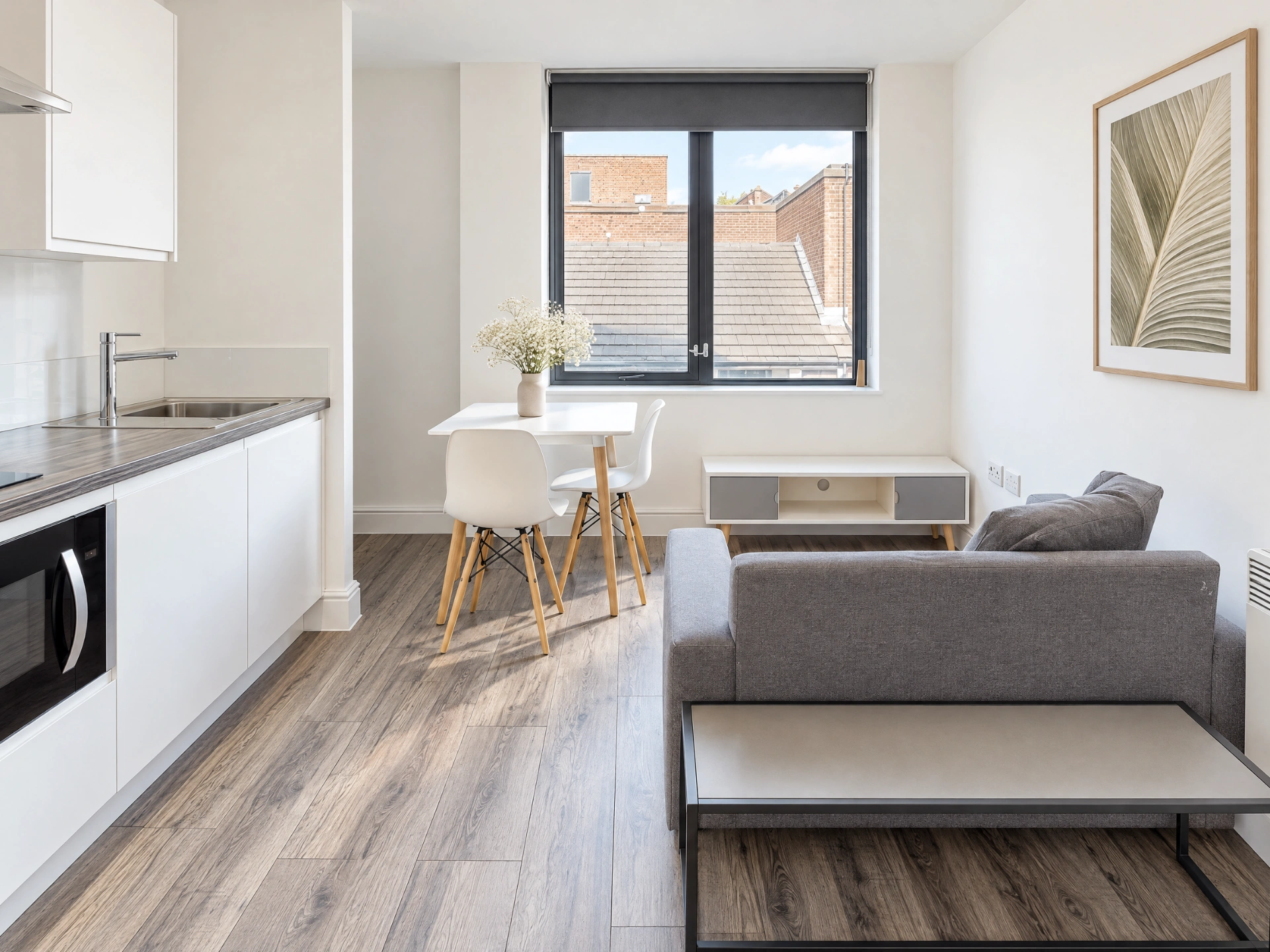 Division House · Furnished studio