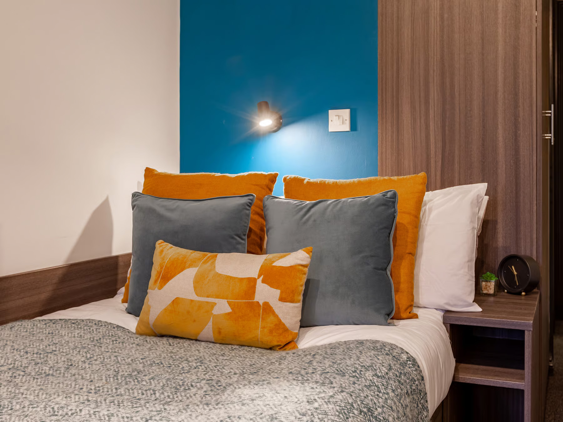 Flow Living property interior
