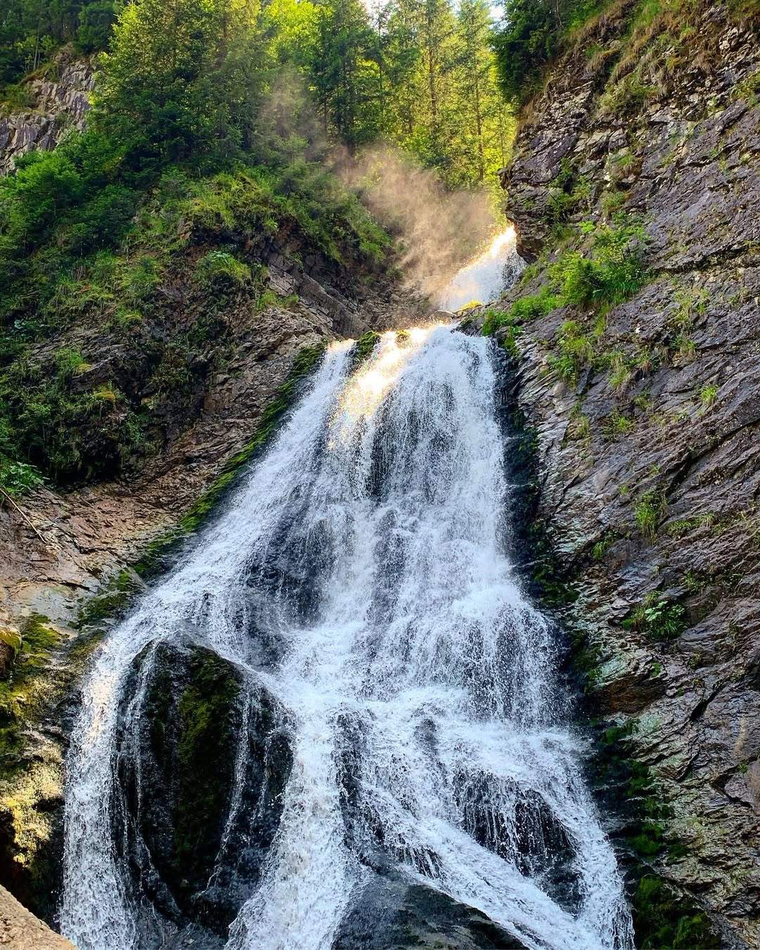 valul-miresei-cascada