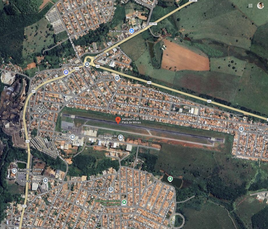 Hangares no Aeroporto de Pará de Minas
