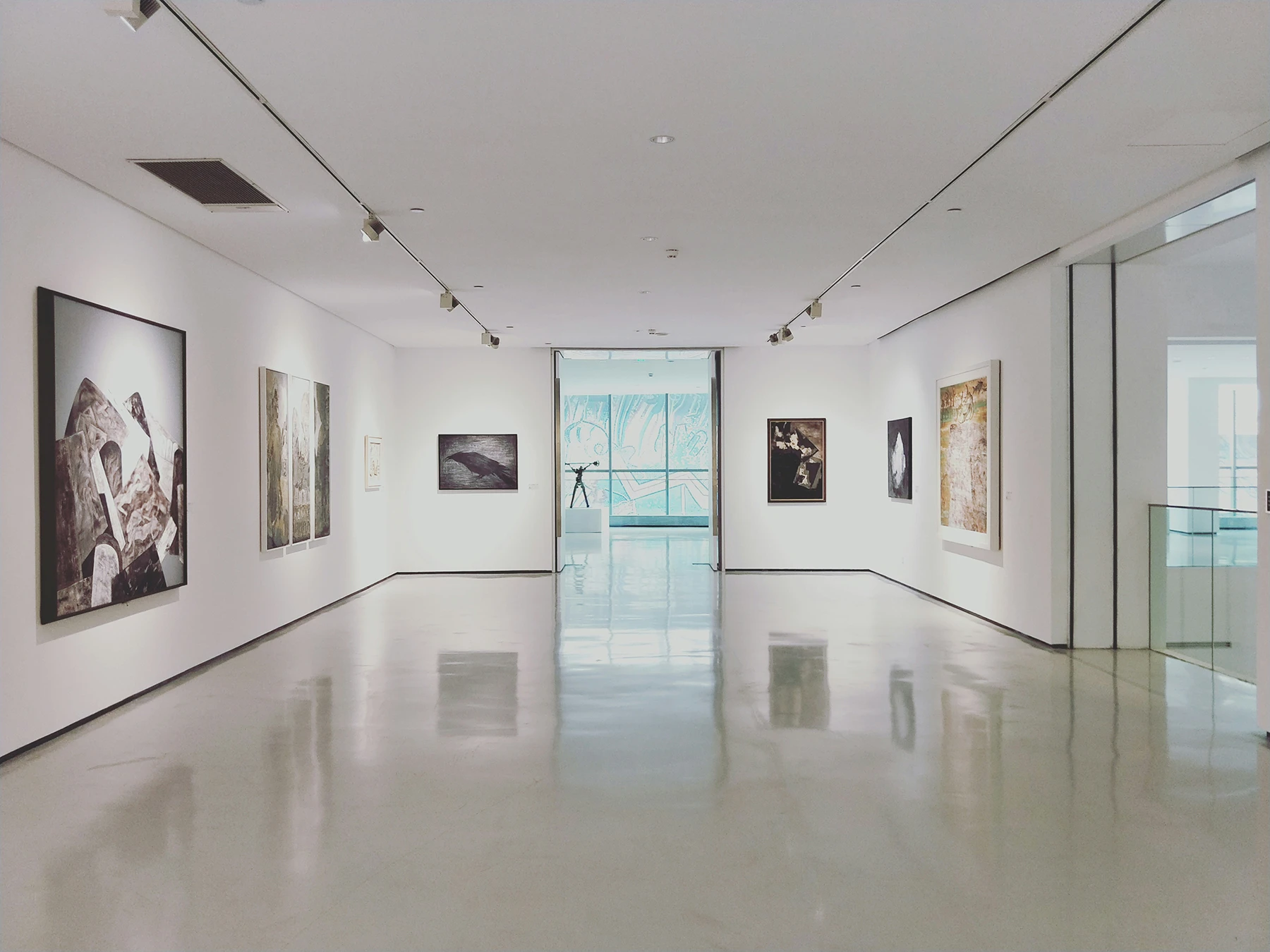 Author's Excursion at The Broad Gallery