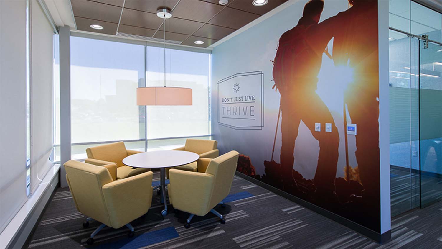 Customer seating area in ORNL Federal Credit Union Rutgers