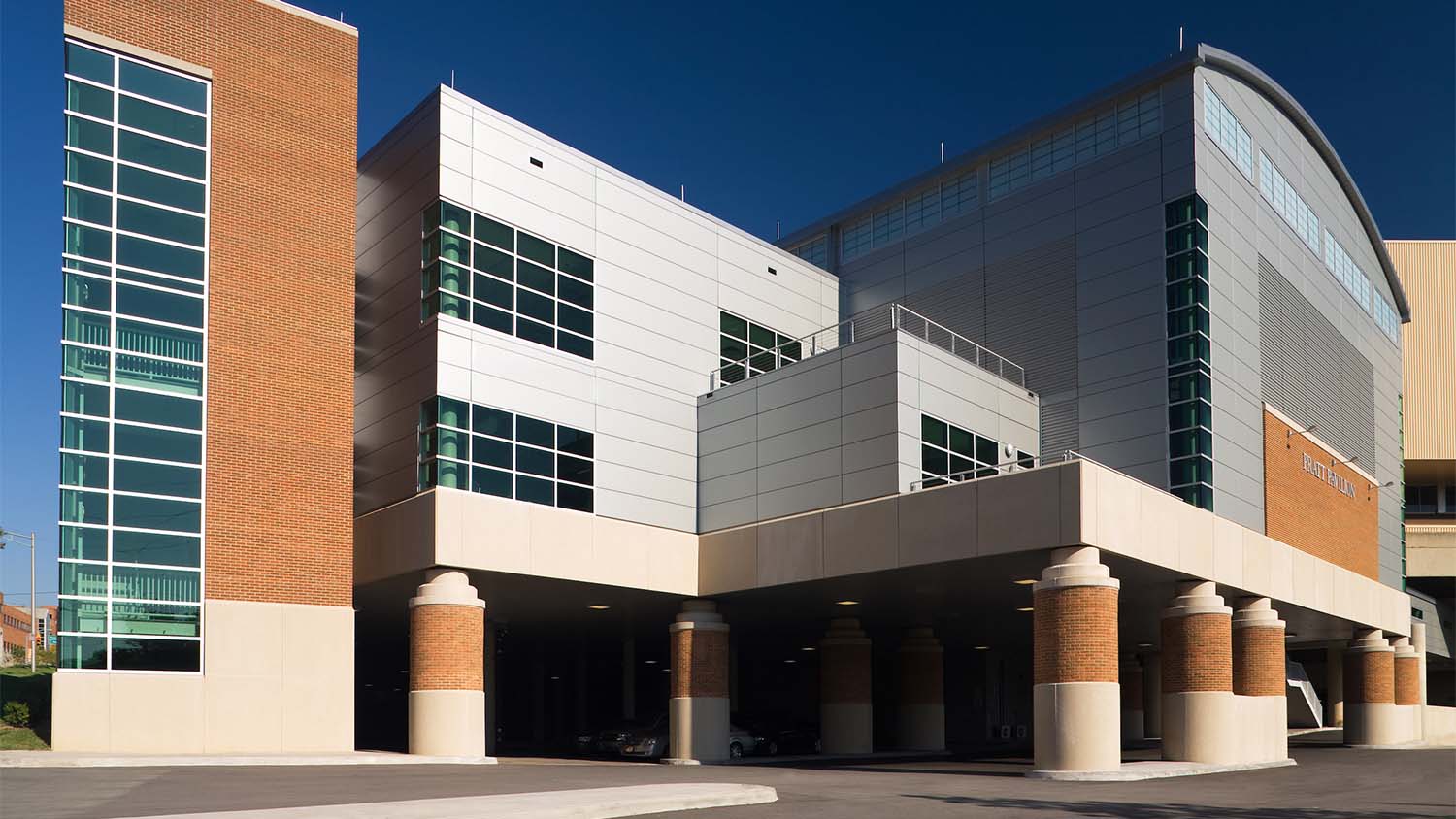 Exterior view of the University of Tennessee Pratt Pavilion