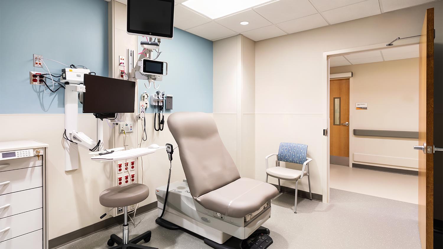 Patient room of The University of Tennessee Medical Center Emergency Dept. Expansion