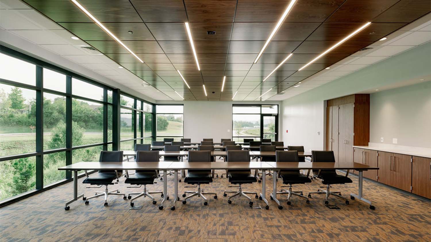 Conference room in the Knoxville Orthopedic Clinic Ortho Tennessee North Medical Office Building by Johnson & Galyon