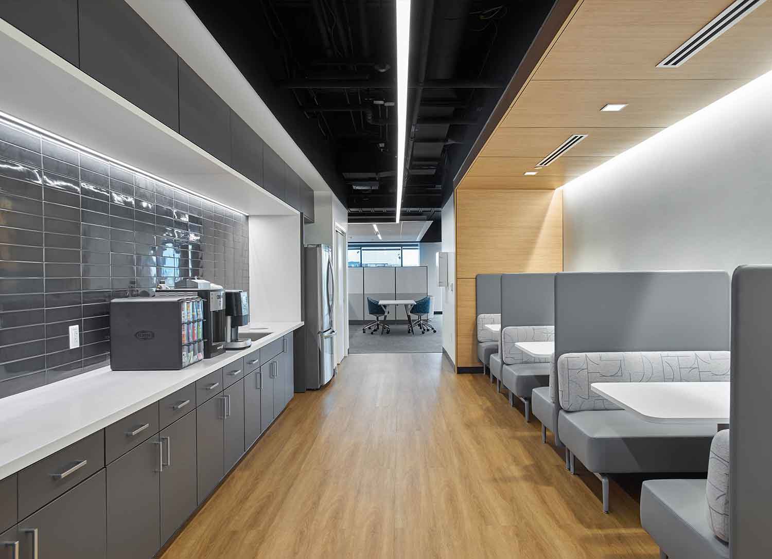 Offices and hallway of the CGI Federal building by Johnson & Galyon