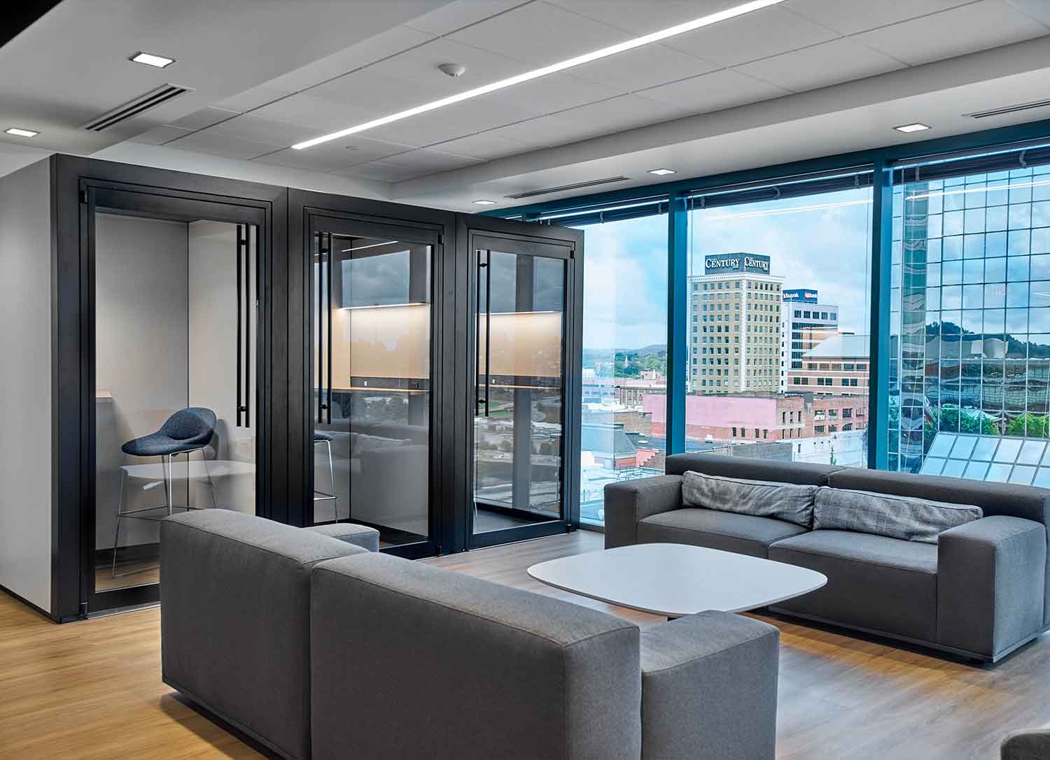 Waiting area of the CGI Federal building by Johnson & Galyon