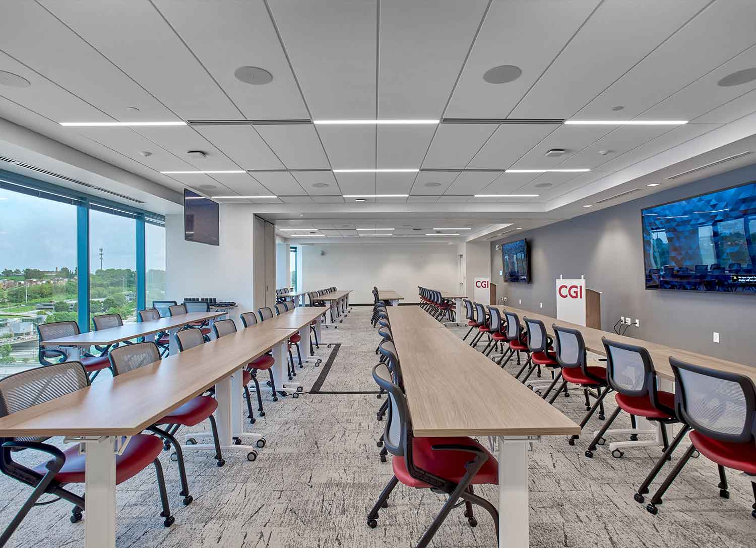 Classroom in the CGI Federal building by Johnson & Galyon