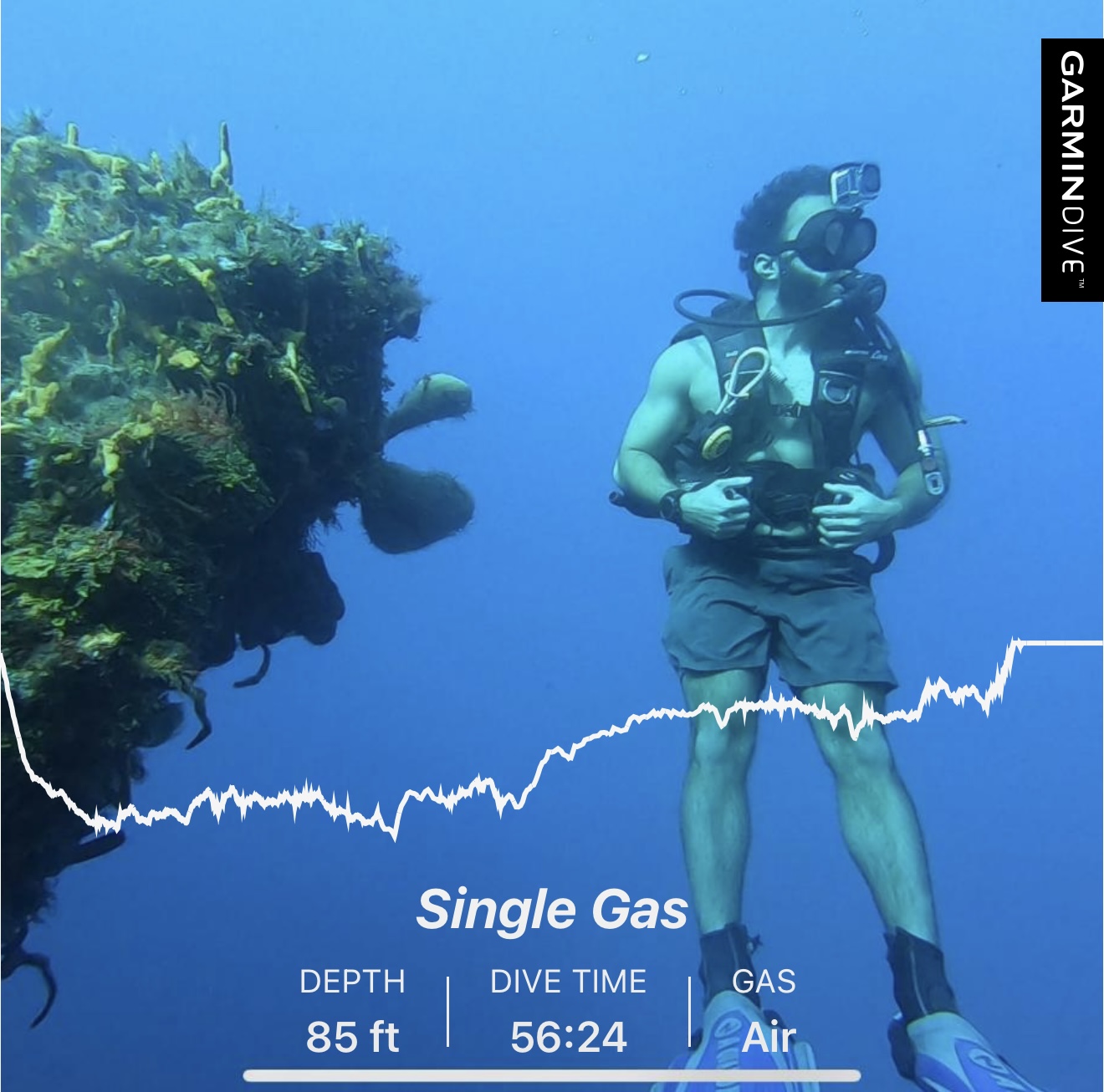 Garmin Descent MK3i Social Media Sharing Feature