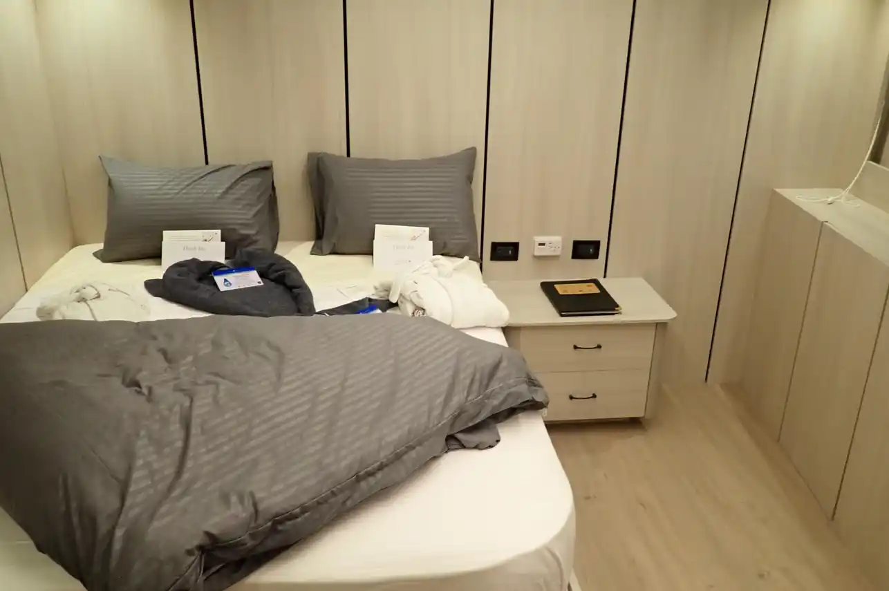Master stateroom aboard the Red Sea Aggressor V, Egypt