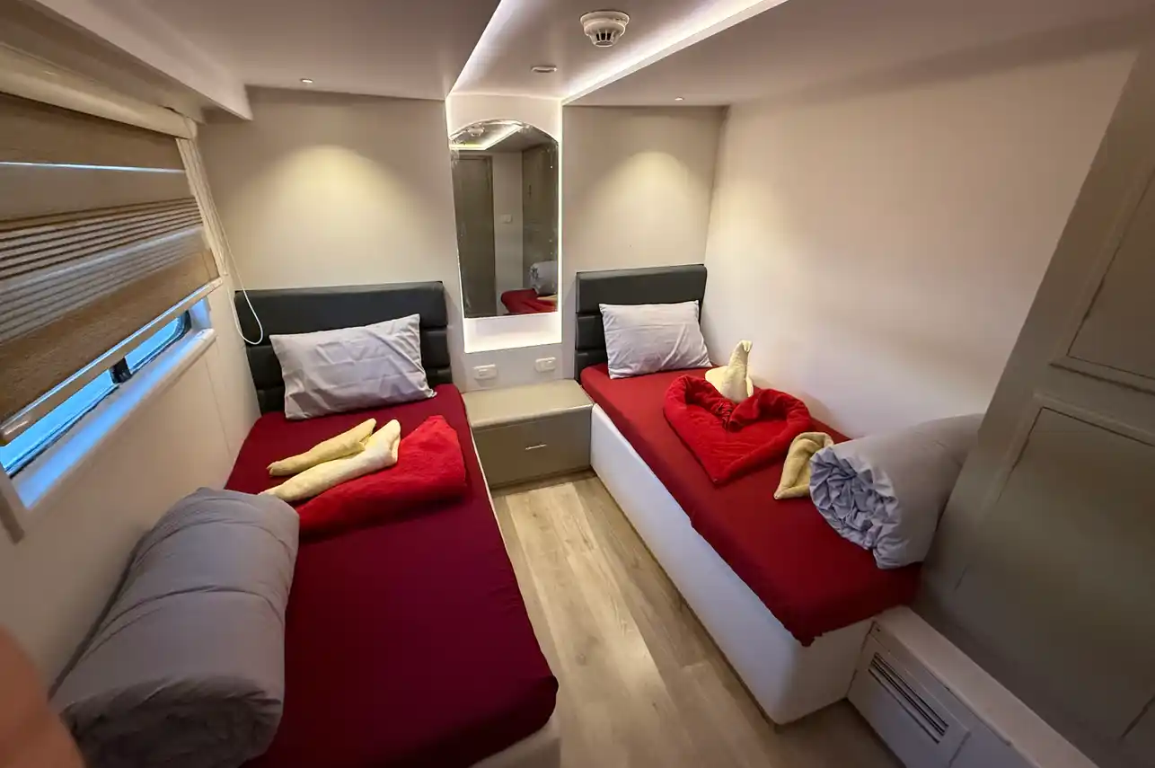 Twin guest cabin aboard the Ghani, Red Sea, Egypt