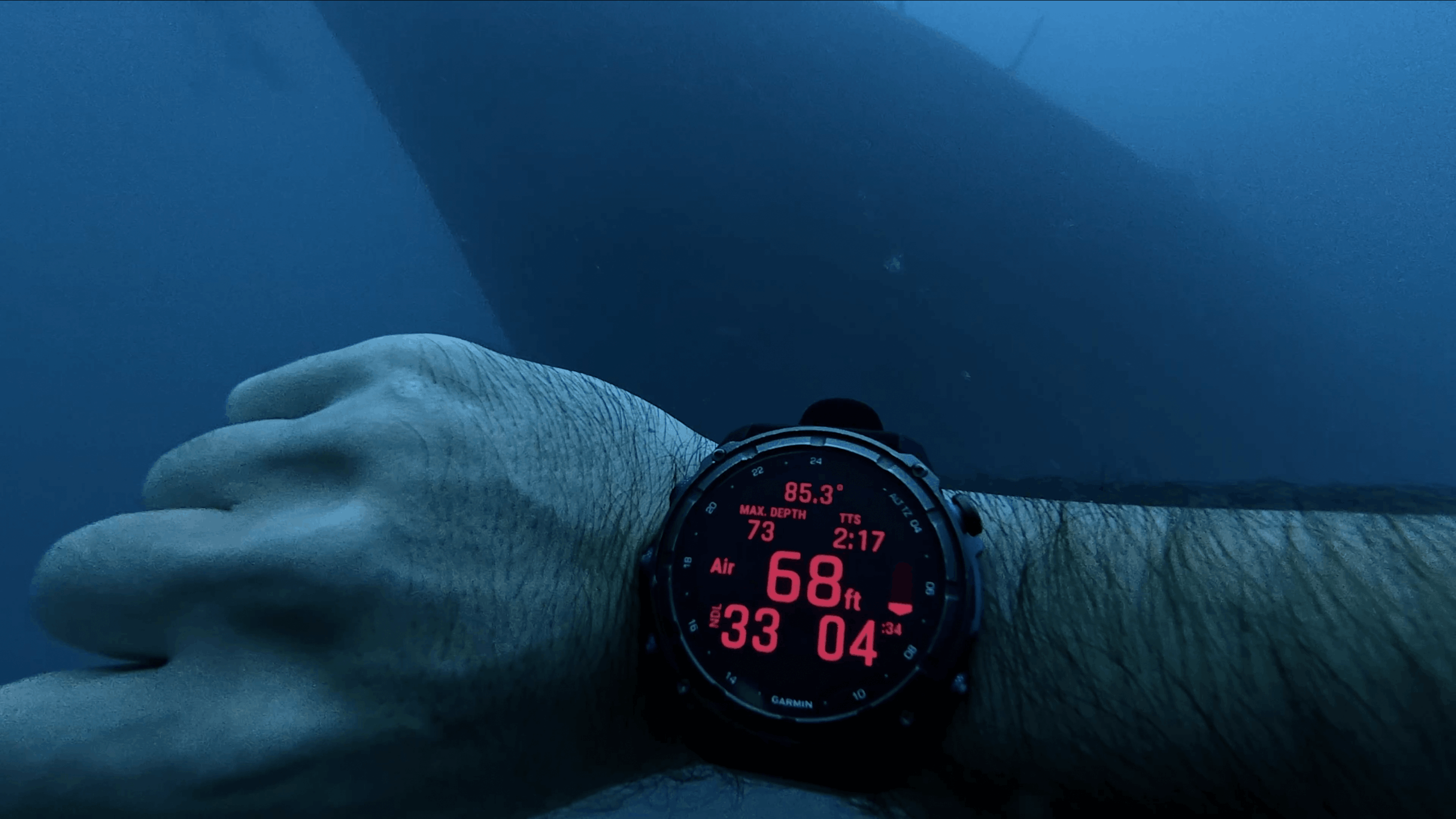 Garmin Descent MK3i reading 68 feet beside the hull of the HTMS Suphairin, Koh Tao