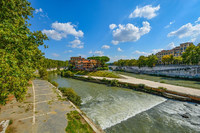 Tiber Island Rome bridge
