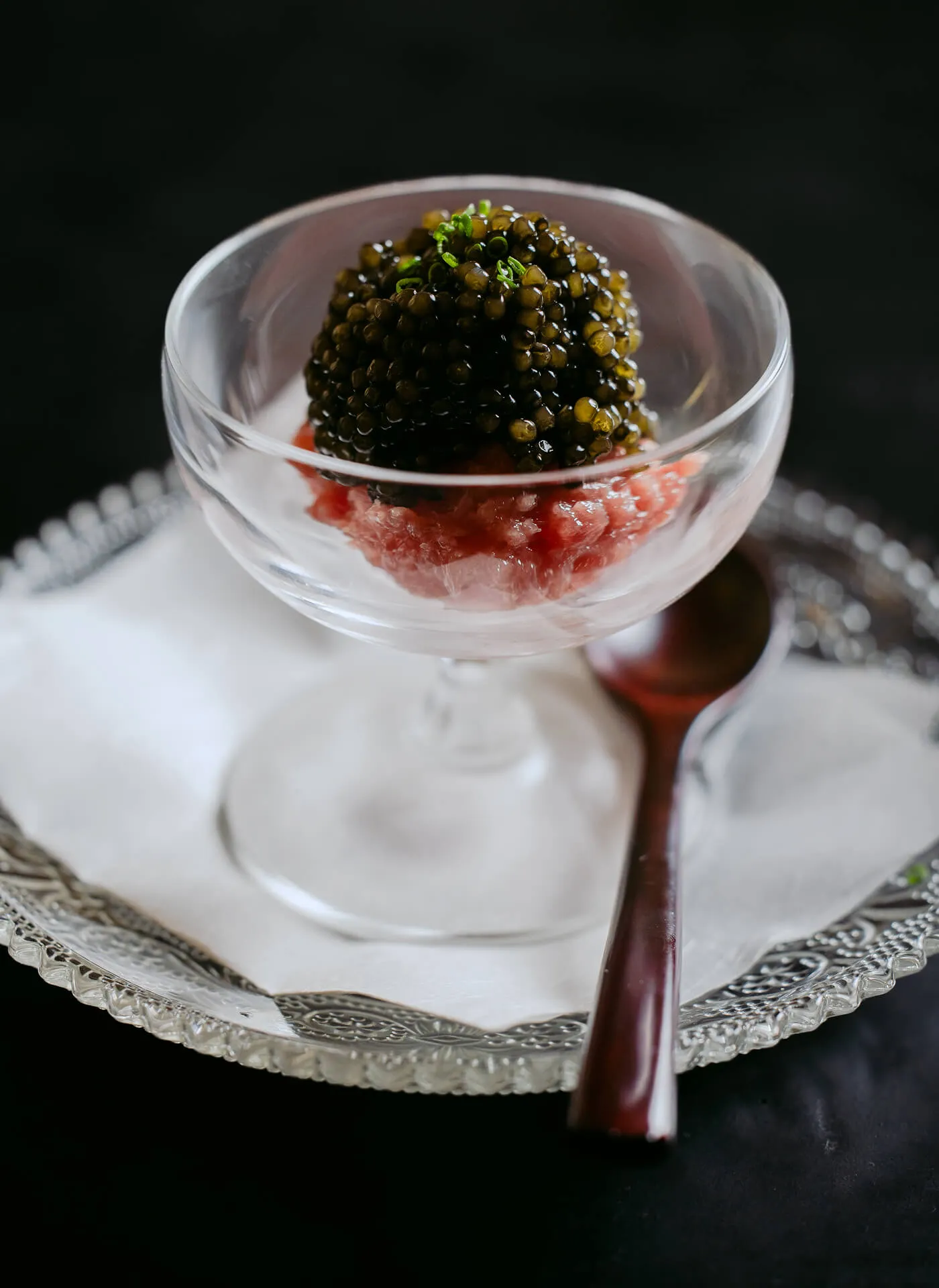 Masa Toro Tartare Caviar