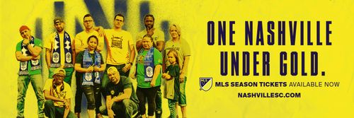 image of game development process (for a mobile gaming) - collaborative team meeting