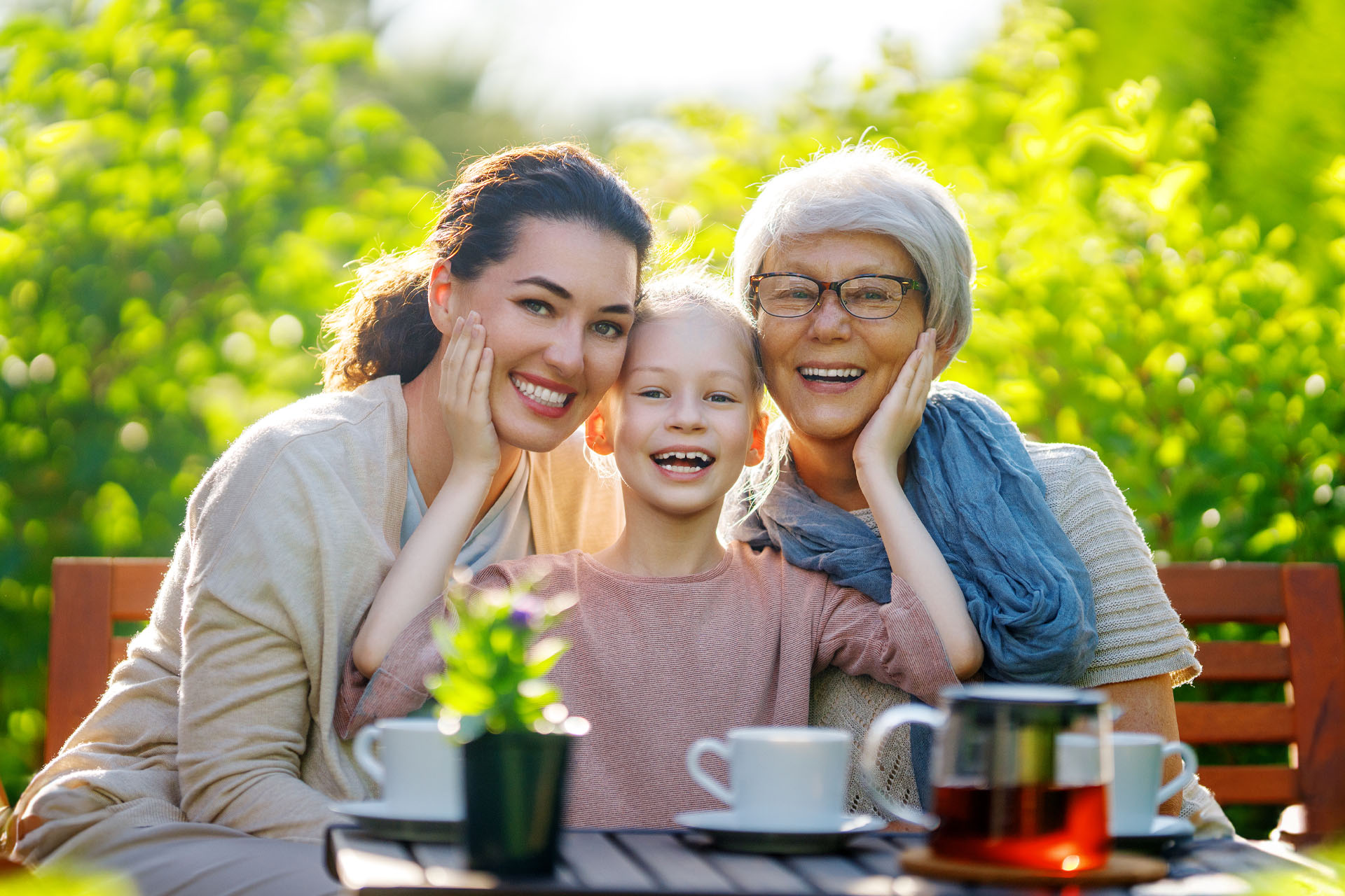 Familie die sich freut.