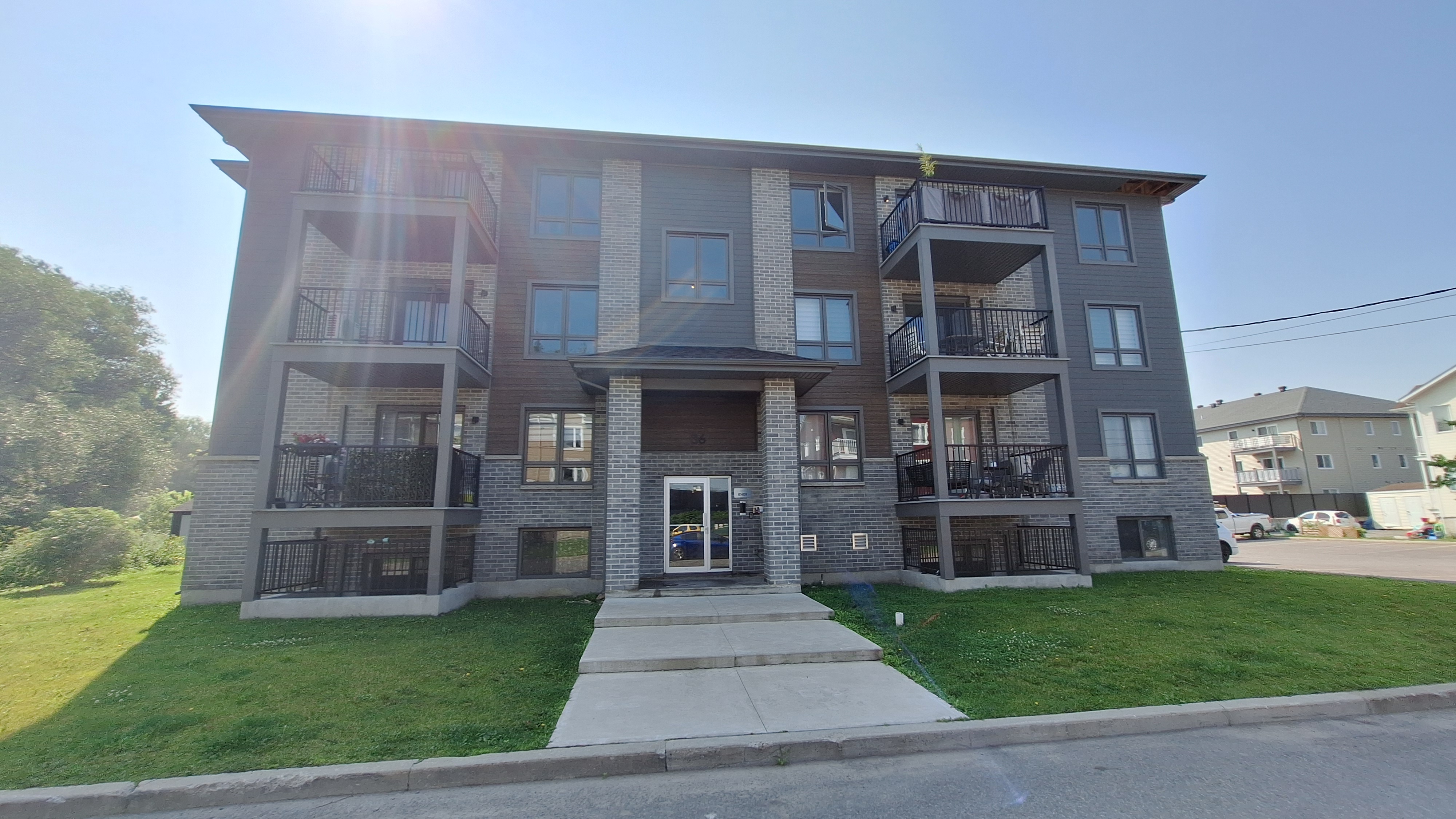 10 - 38 Laurin, Saint-Jacques