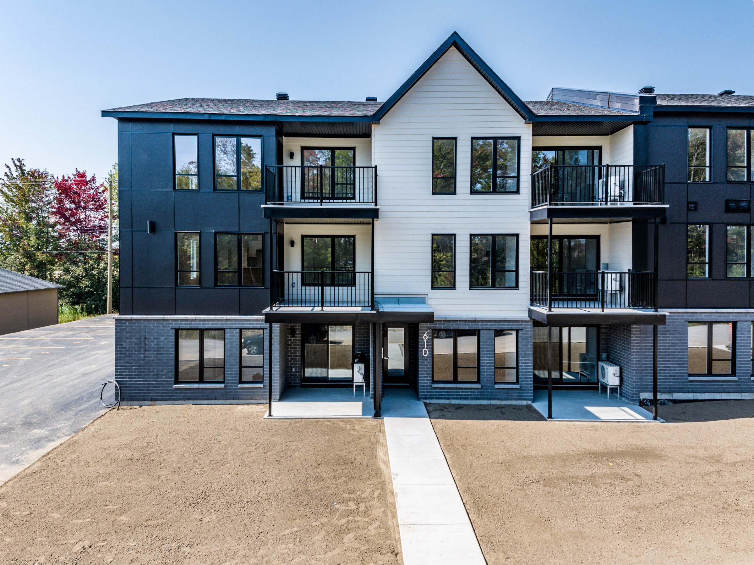 201 | 610 RUE FLAVIE-POIRIER