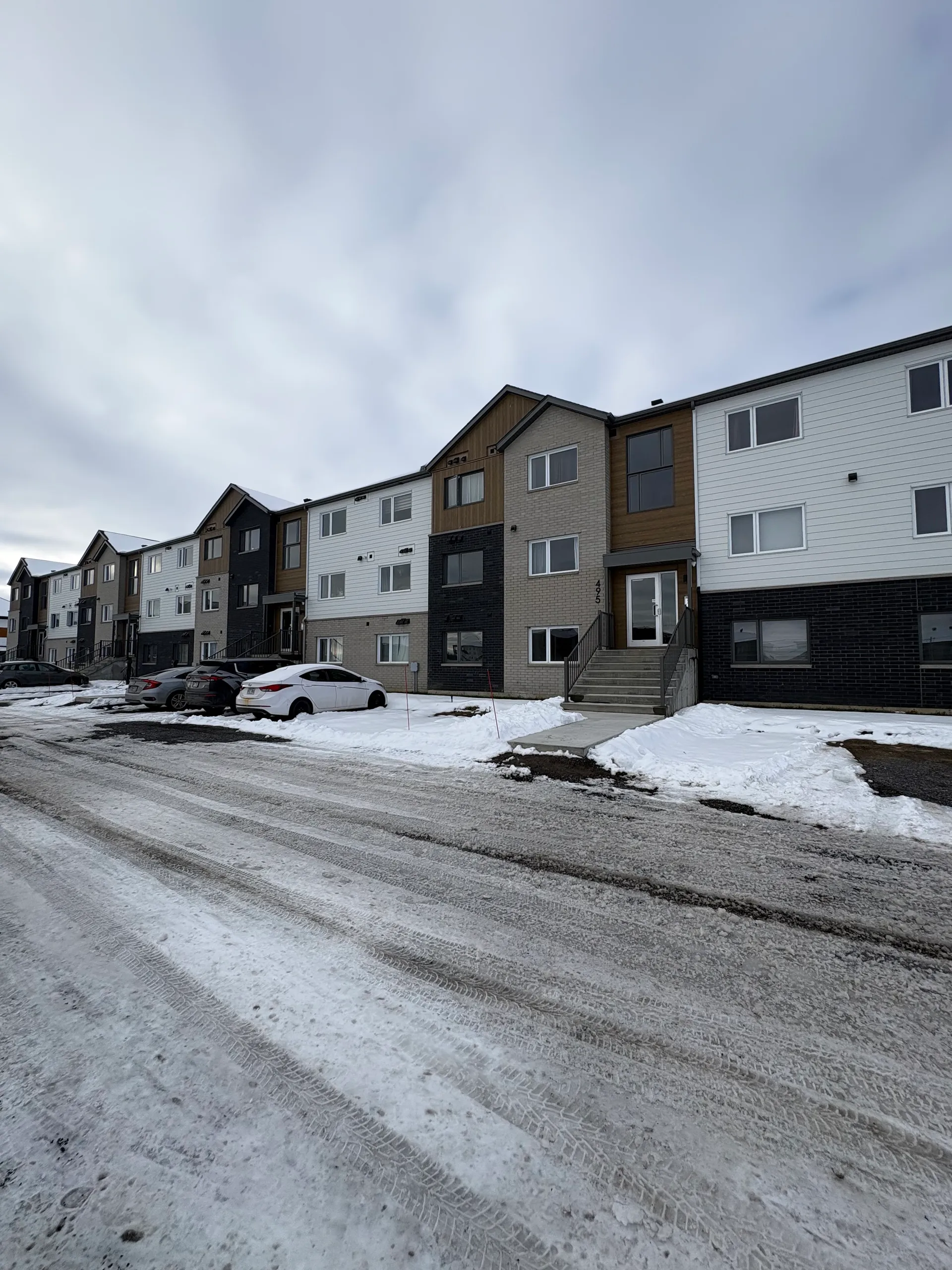 101 | 495 BOUL.DE L'ASSOMPTION OUEST