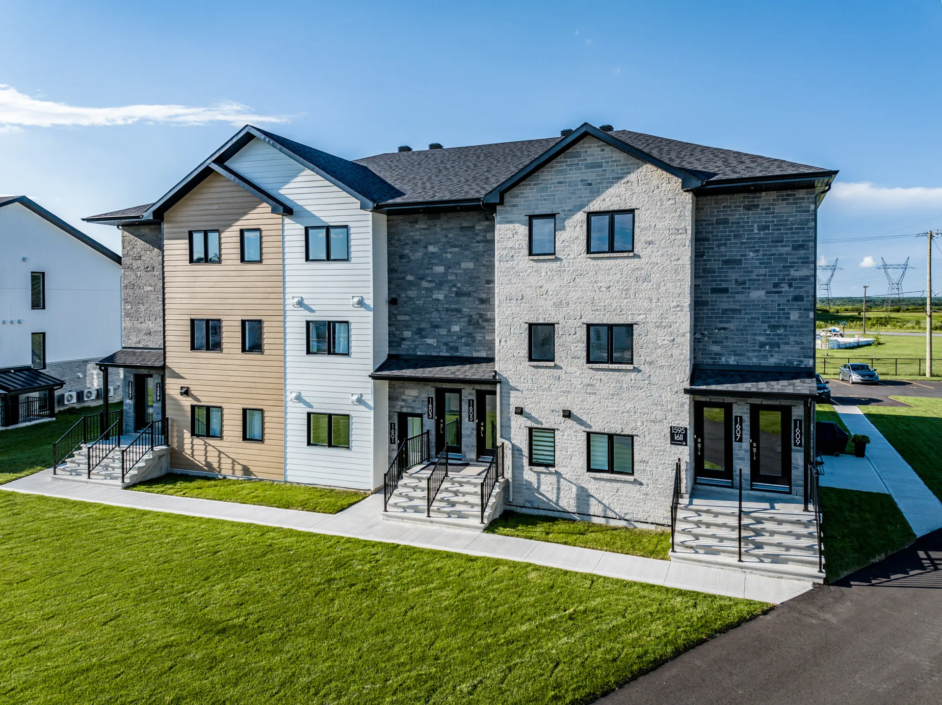 1694 RUE DU VIVANDIER