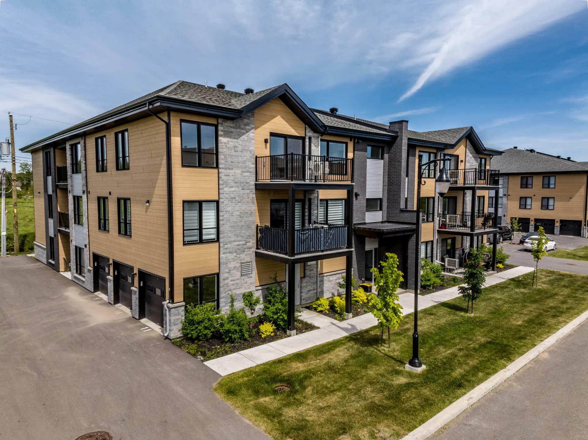 302 | 250 RUE FLAVIE-POIRIER