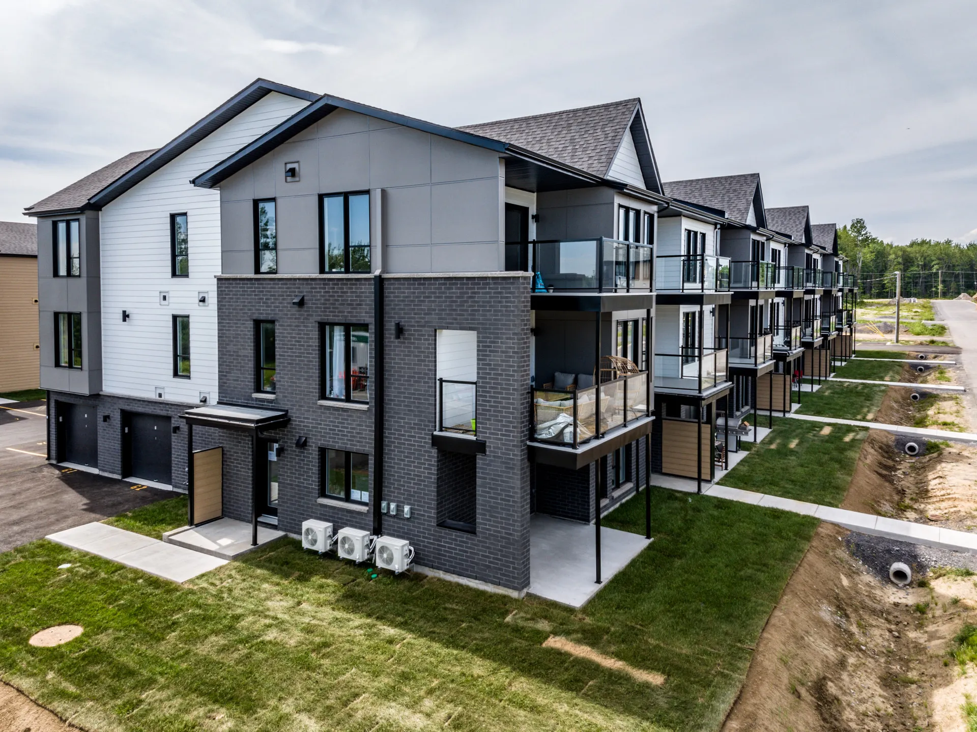 205 | 300 RUE FLAVIE POIRIER