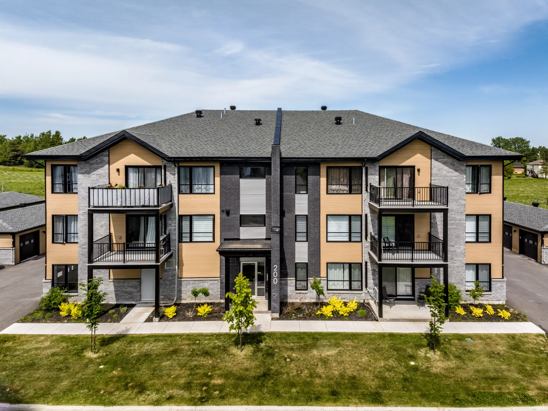 302 | 550 RUE FLAVIE-POIRIER