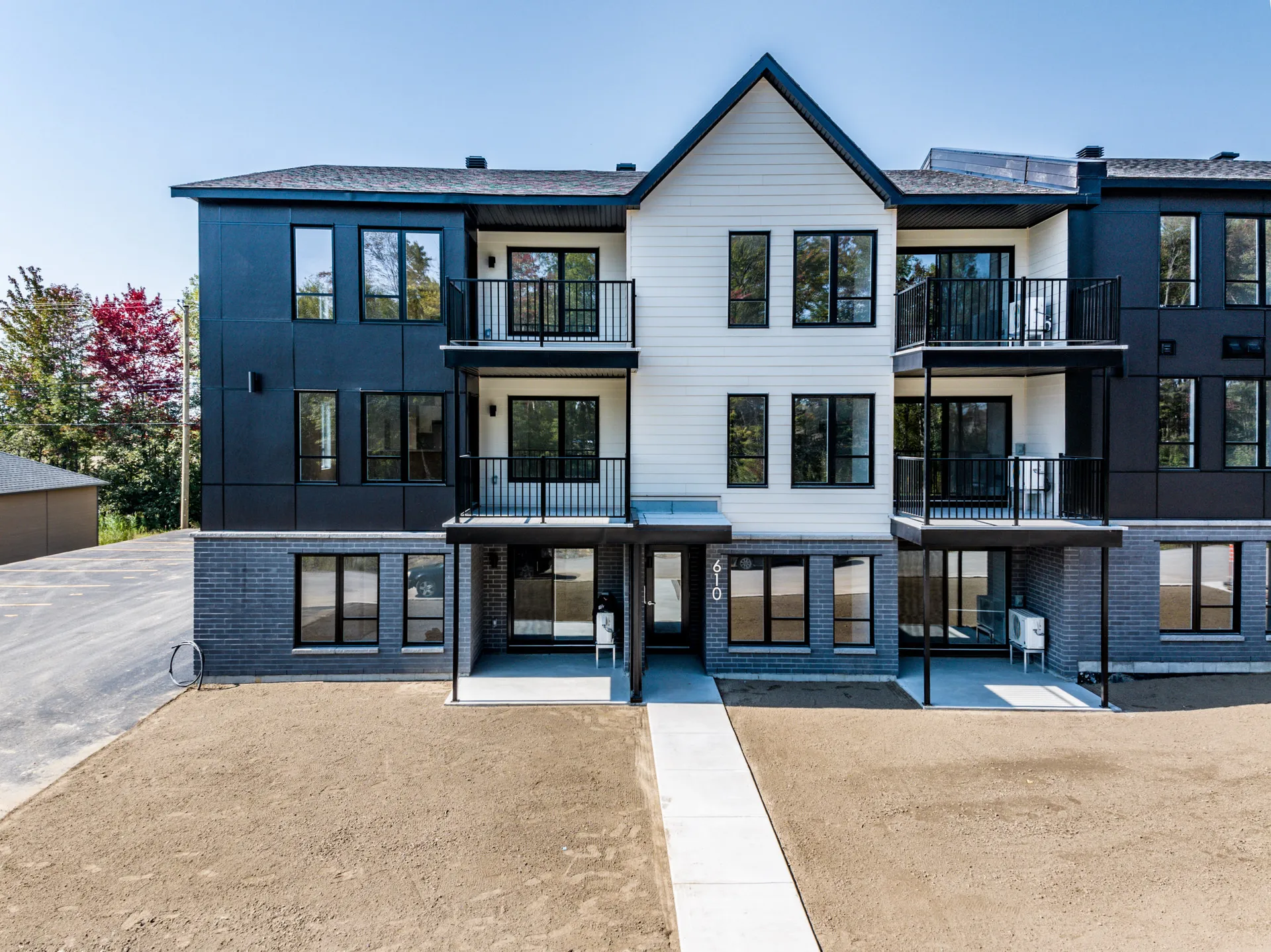 201 | 610 RUE FLAVIE-POIRIER