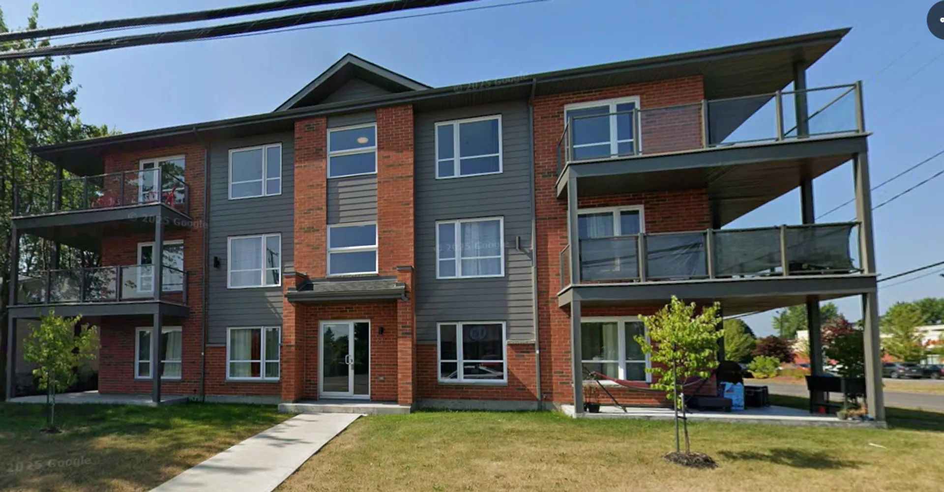 103 | 631 RUE DE LA VISITATION