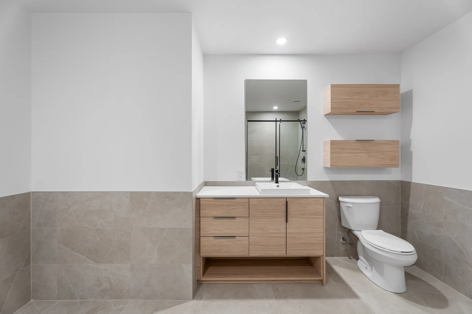 308 - 39 RUE RIVEST