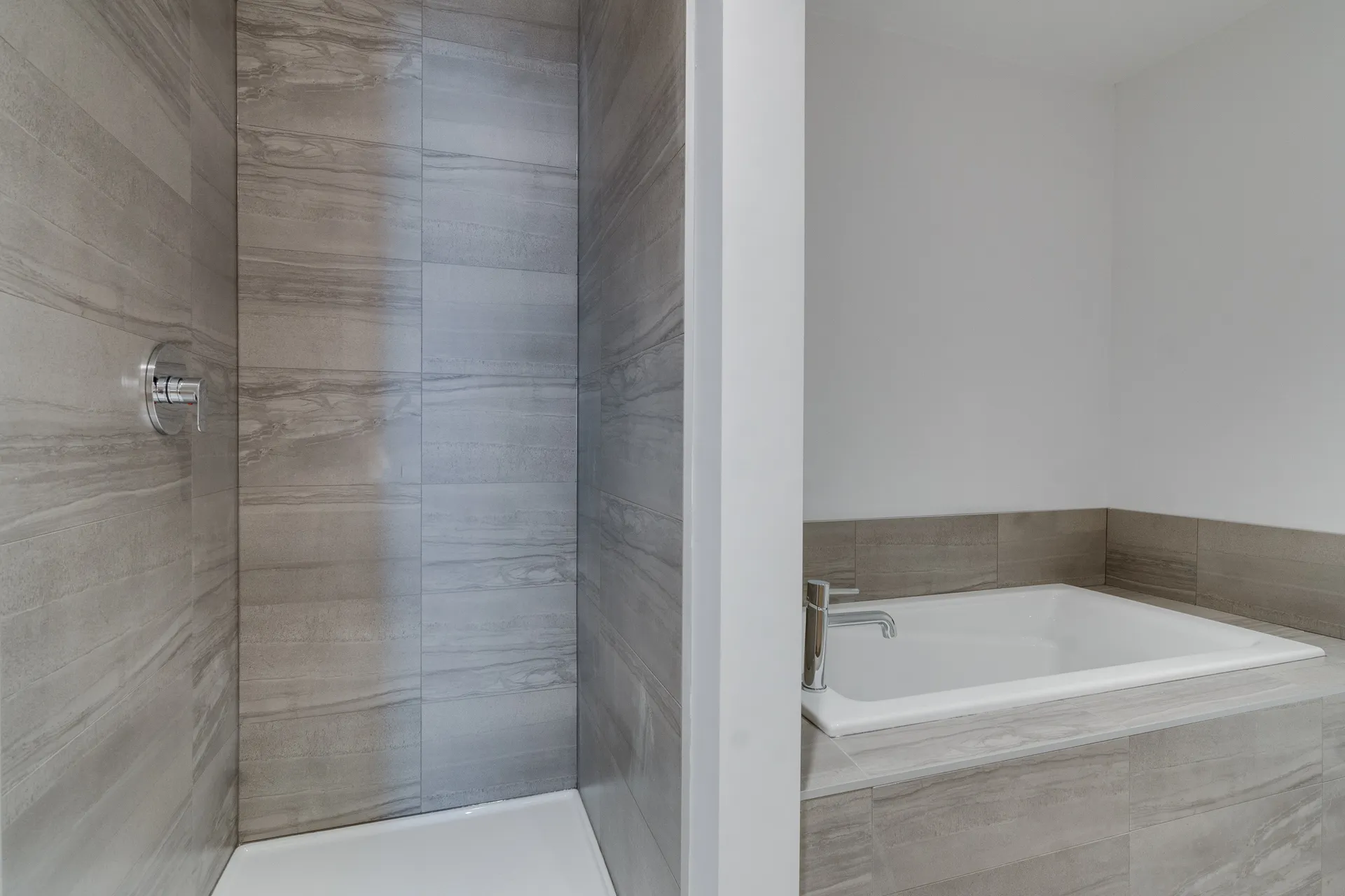 106 | 650 RUE FLAVIE-POIRIER