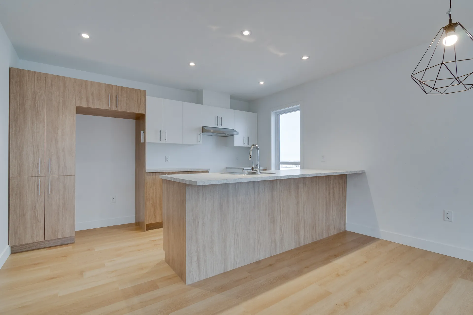 404 | 700 RUE FLAVIE-POIRIER