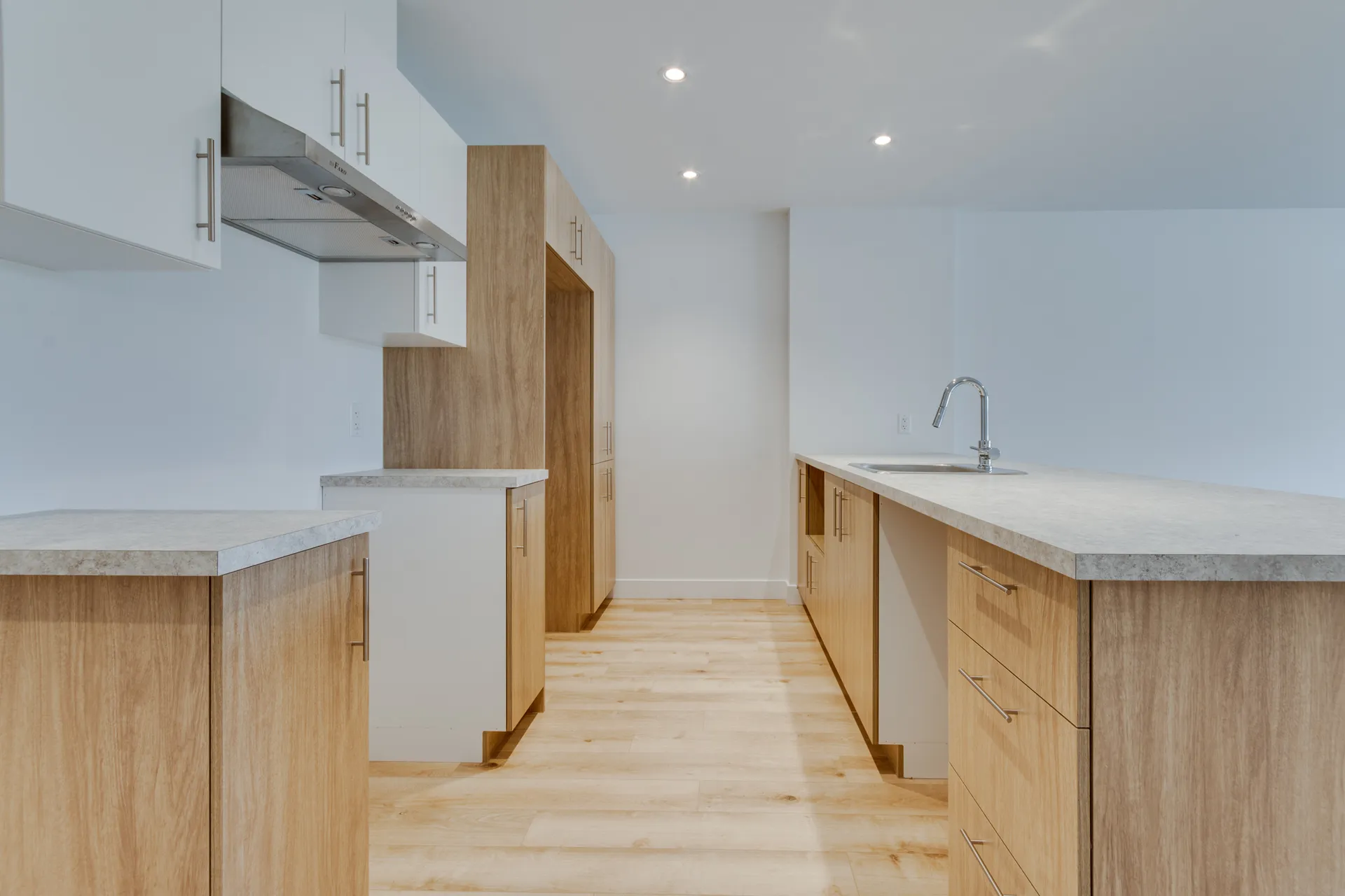 201 | 815 RUE FLAVIE-POIRIER