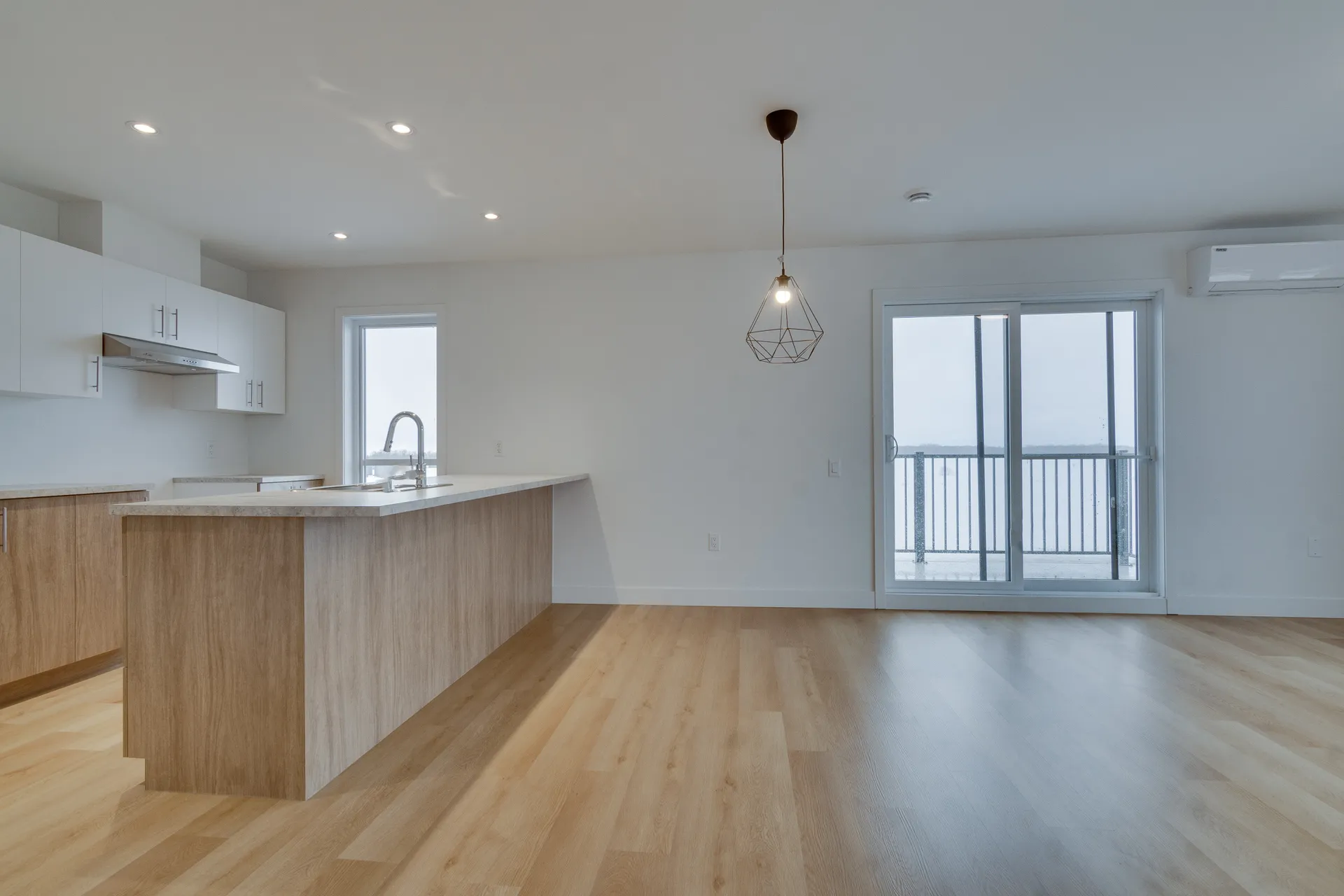 404 | 650 RUE FLAVIE-POIRIER