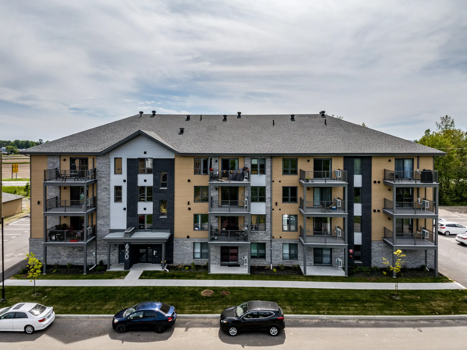 101 | 650 RUE FLAVIE-POIRIER
