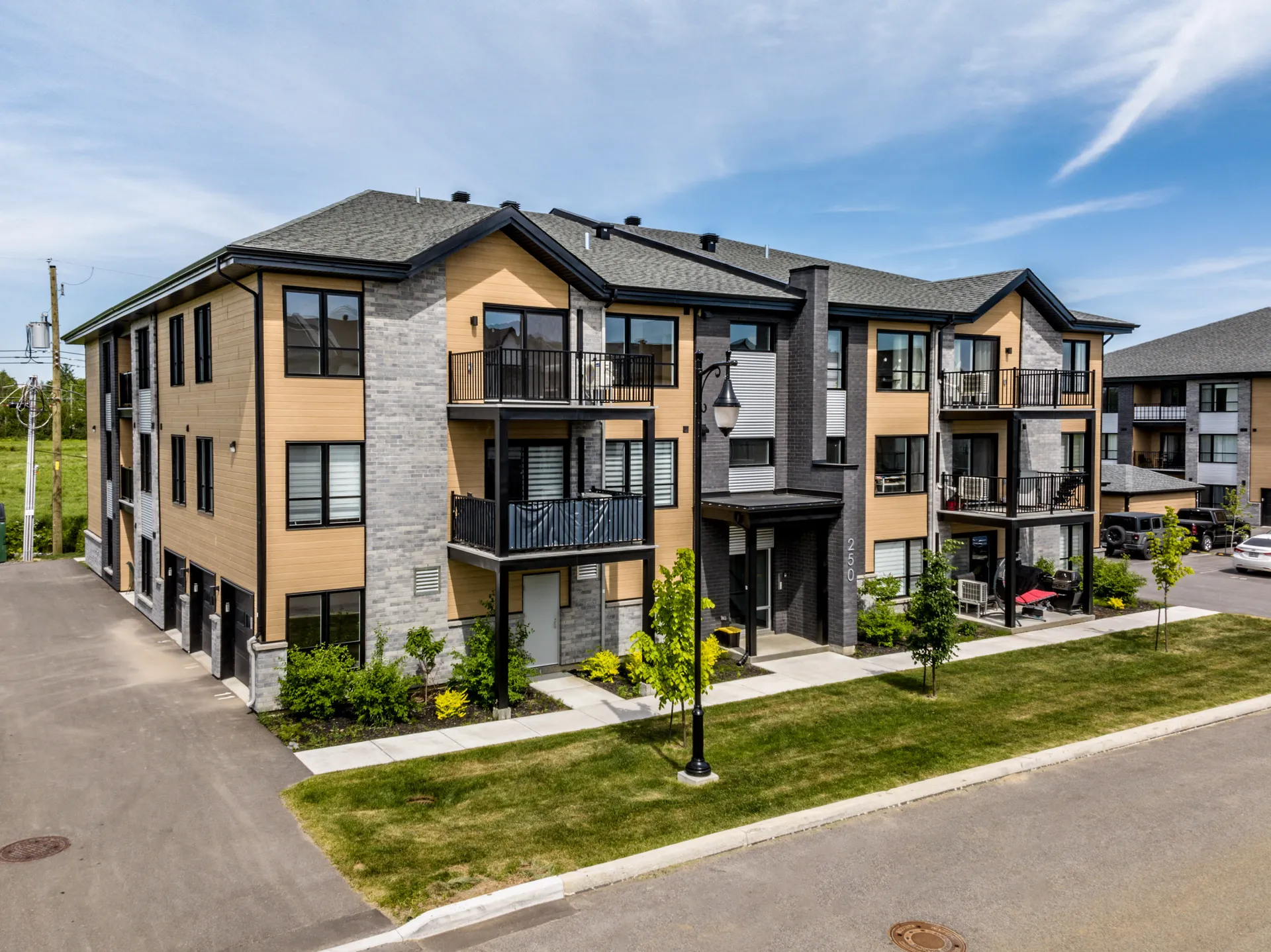 203 | 250 RUE FLAVIE-POIRIER