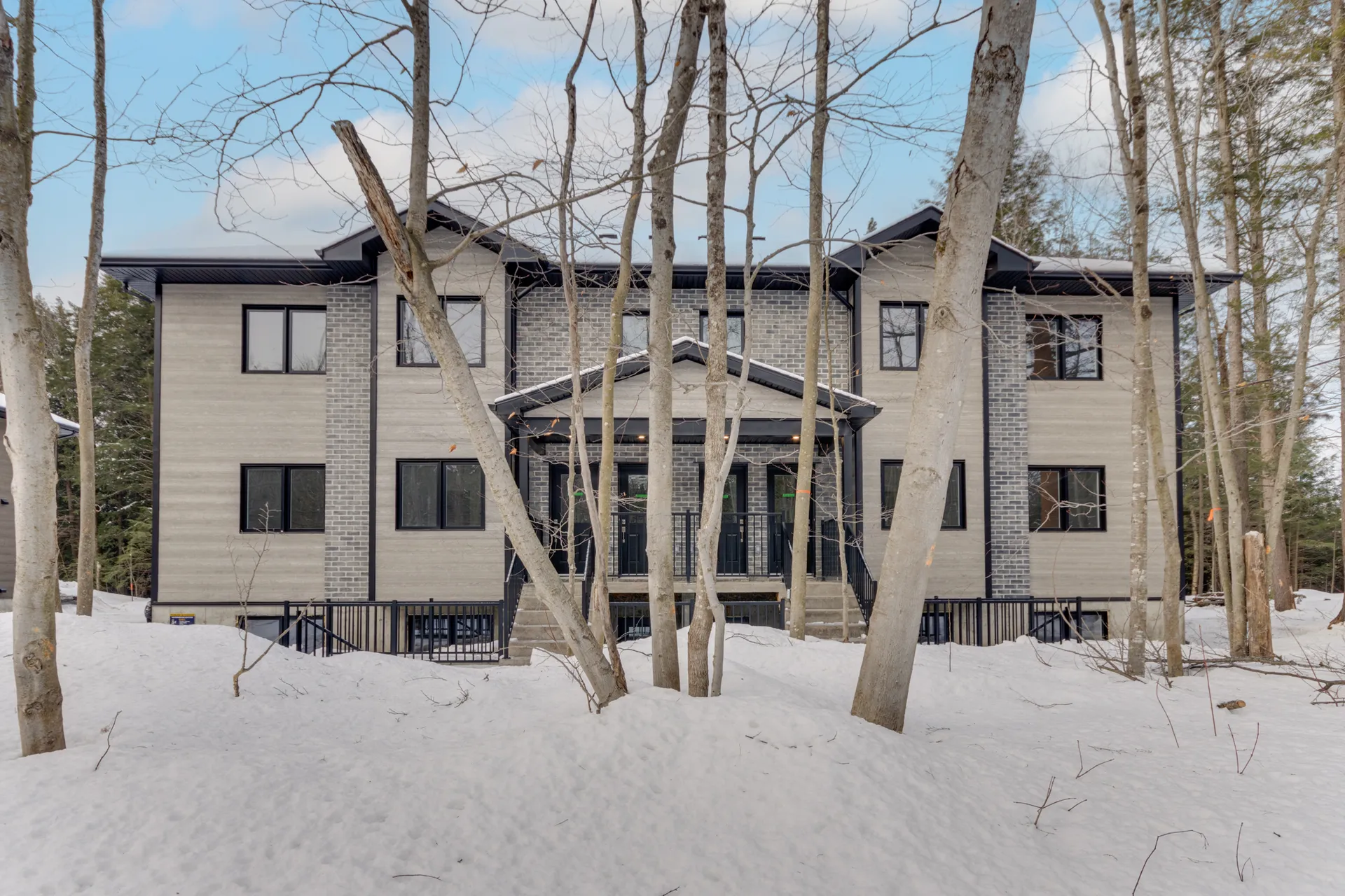 4059 RUE QUEEN