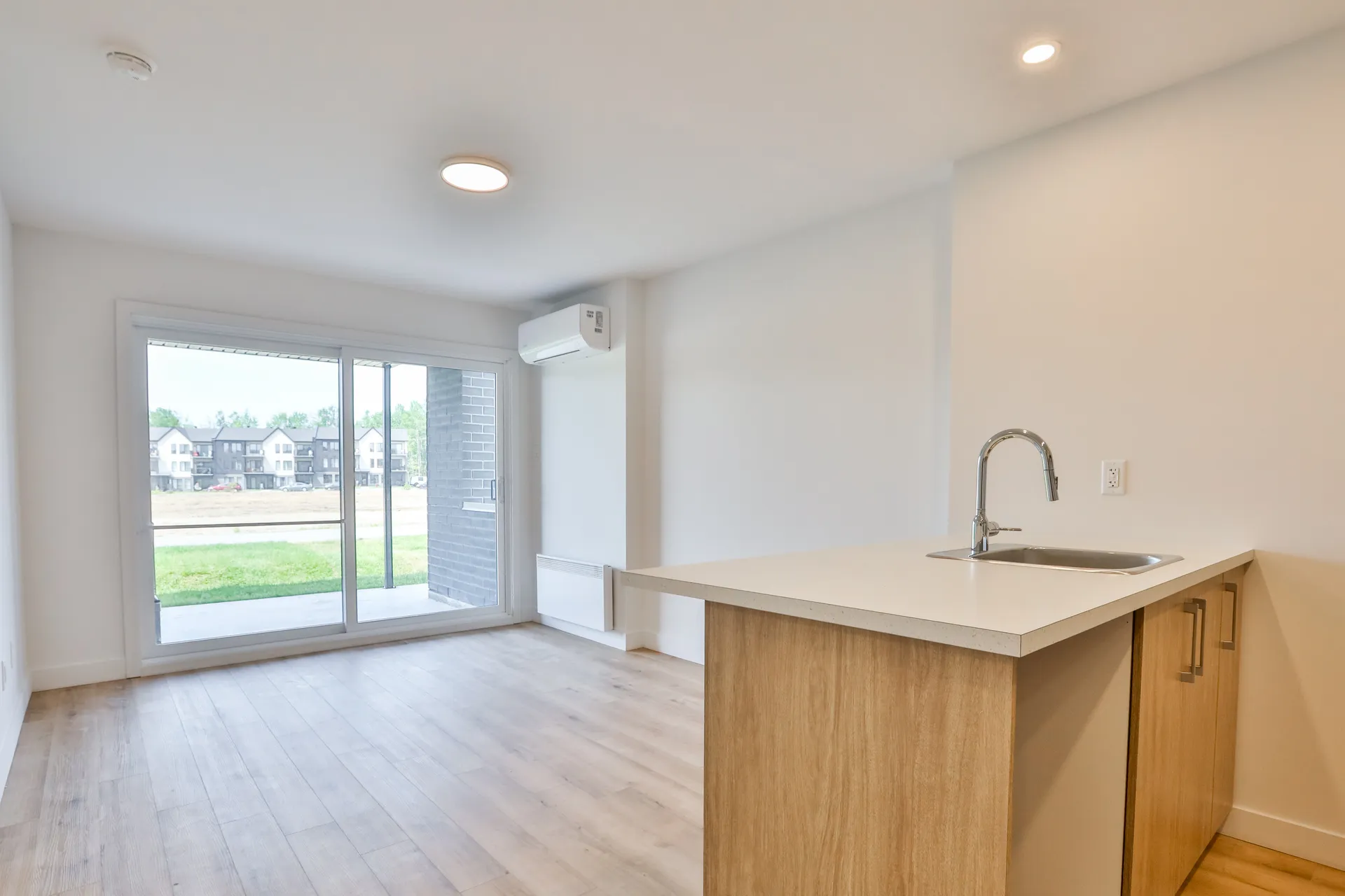 102 | 380 RUE FLAVIE-POIRIER